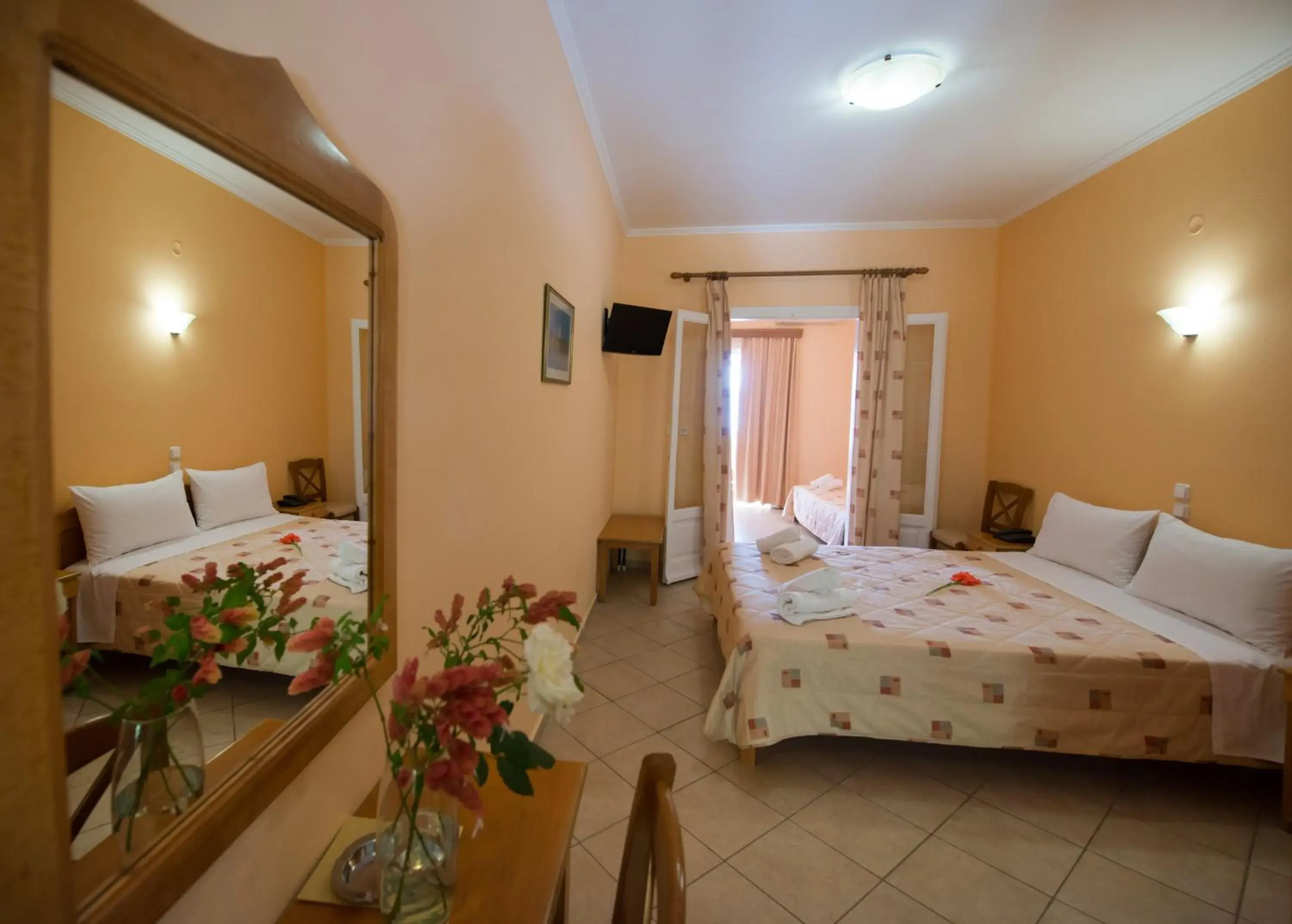 Standard Triple Room with Sea View - single occupancy in Sofia Hotel Standard Triple Room with Sea View - single occupancy in Sofia Hotel