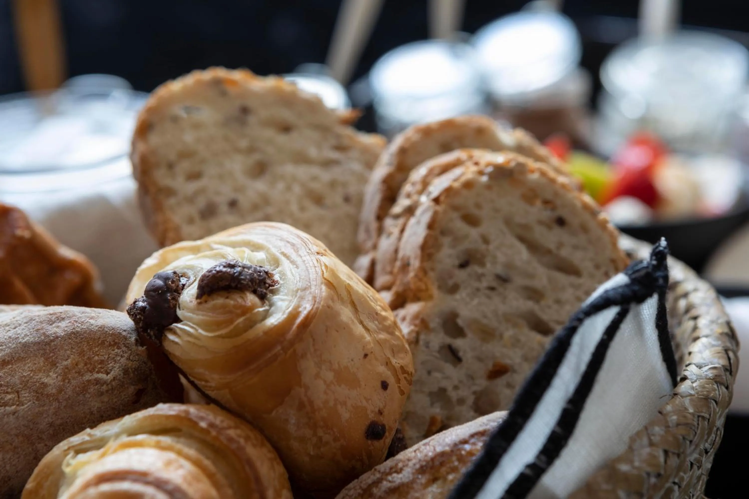 Breakfast in Du Coté de chez Jeanne, Suite