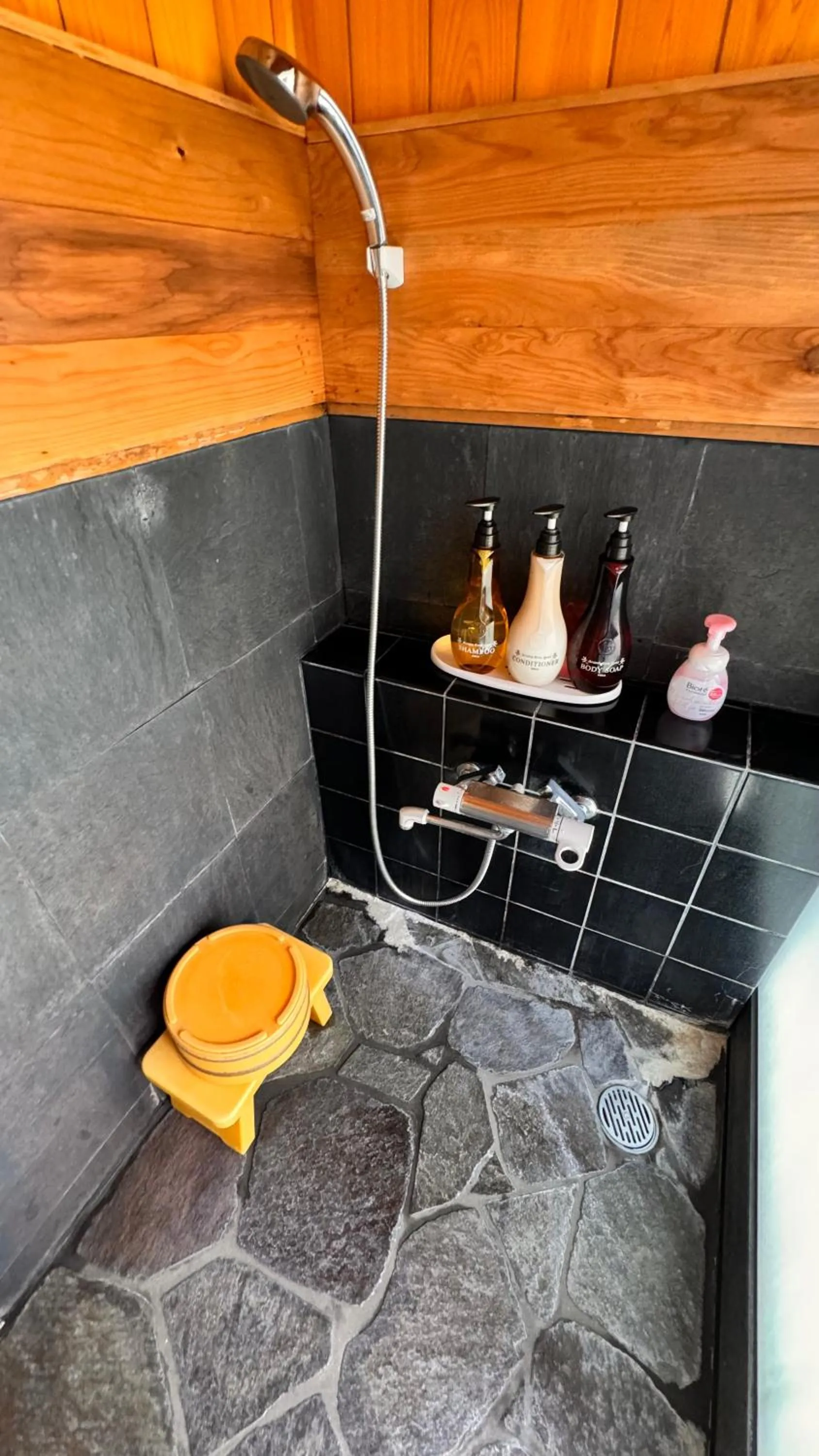 Shower in Ryokan Yamanami