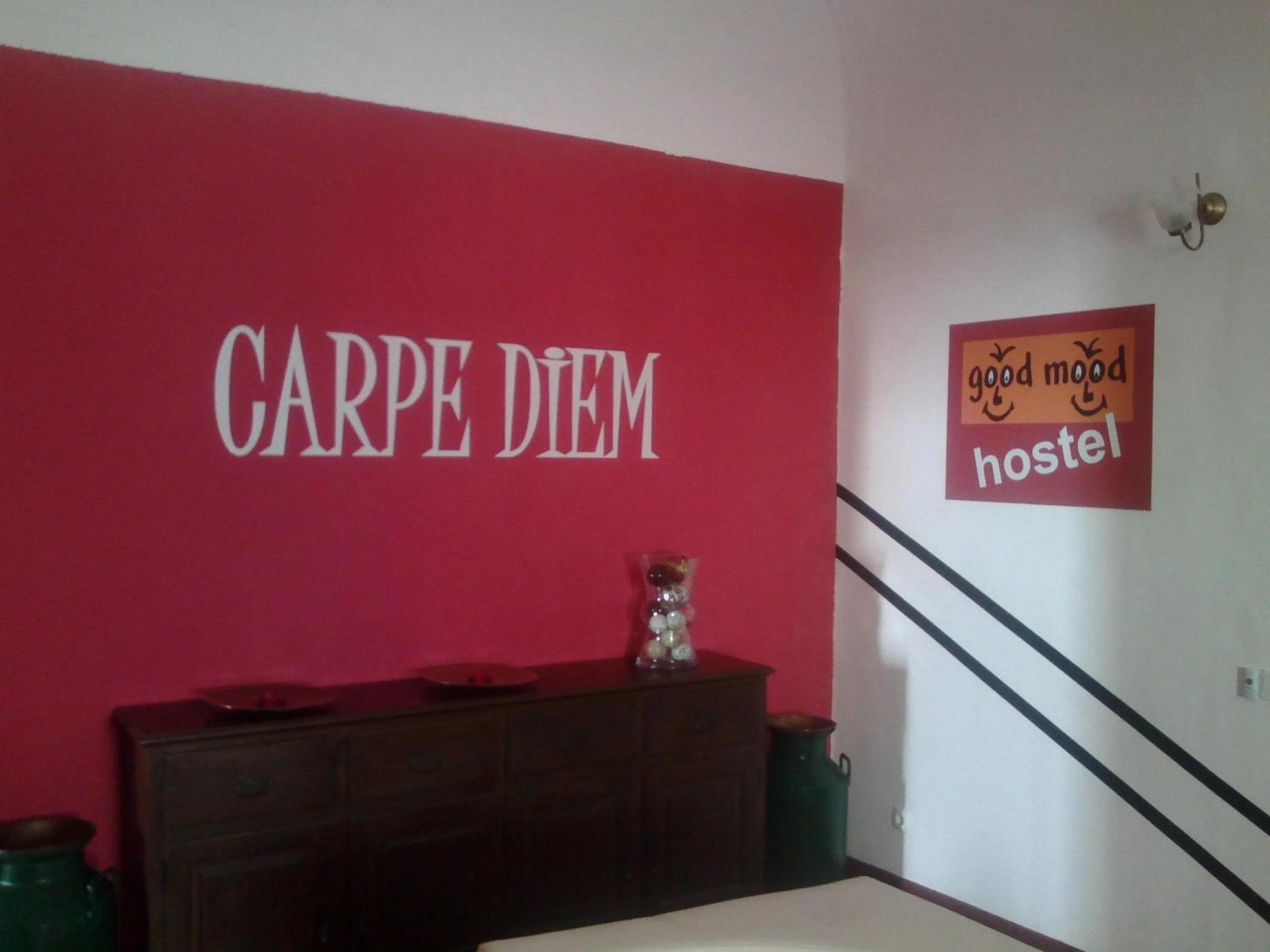 Communal lounge/ TV room in Good Mood Hostel