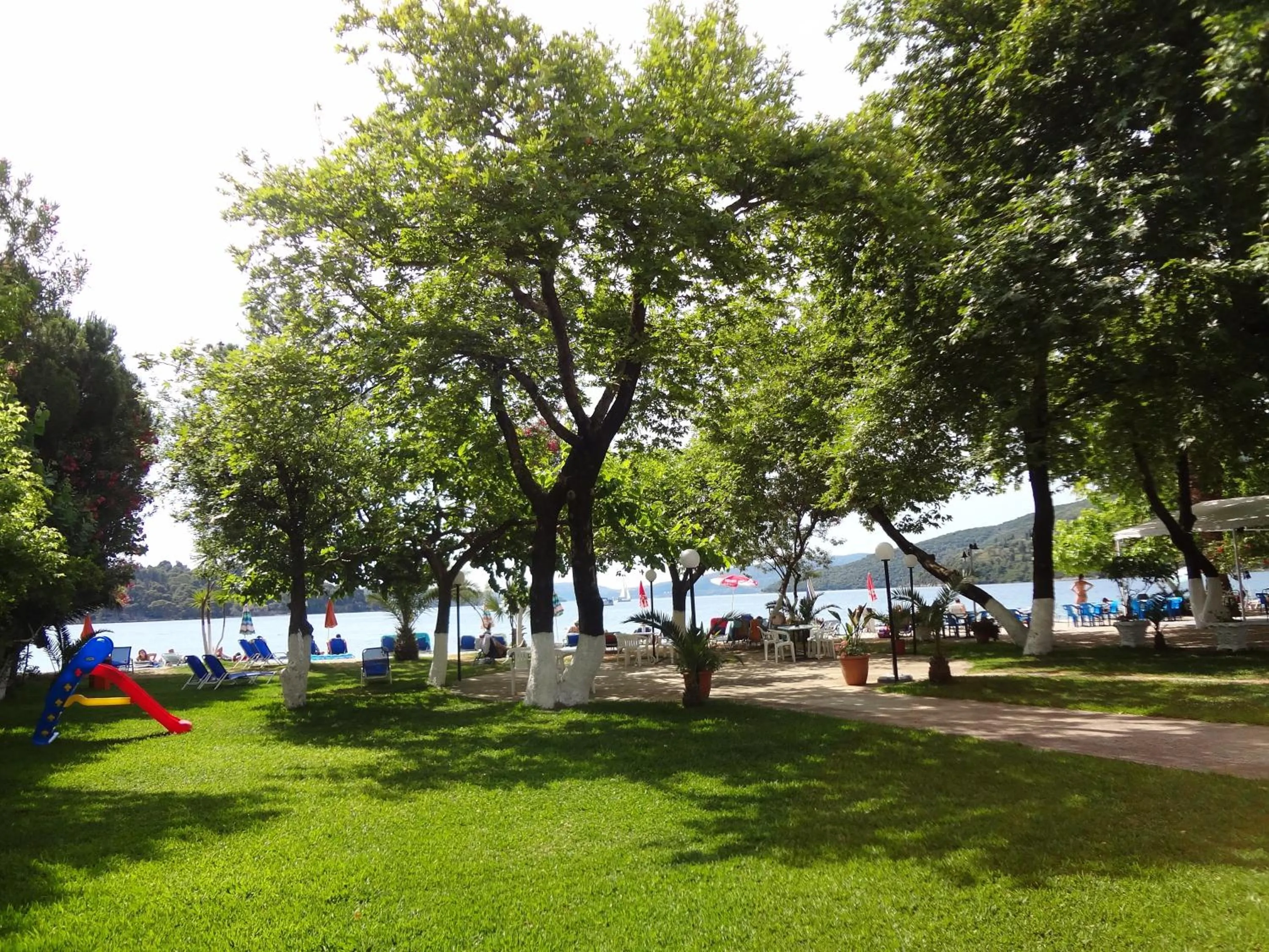Garden in Avra Beach Hotel