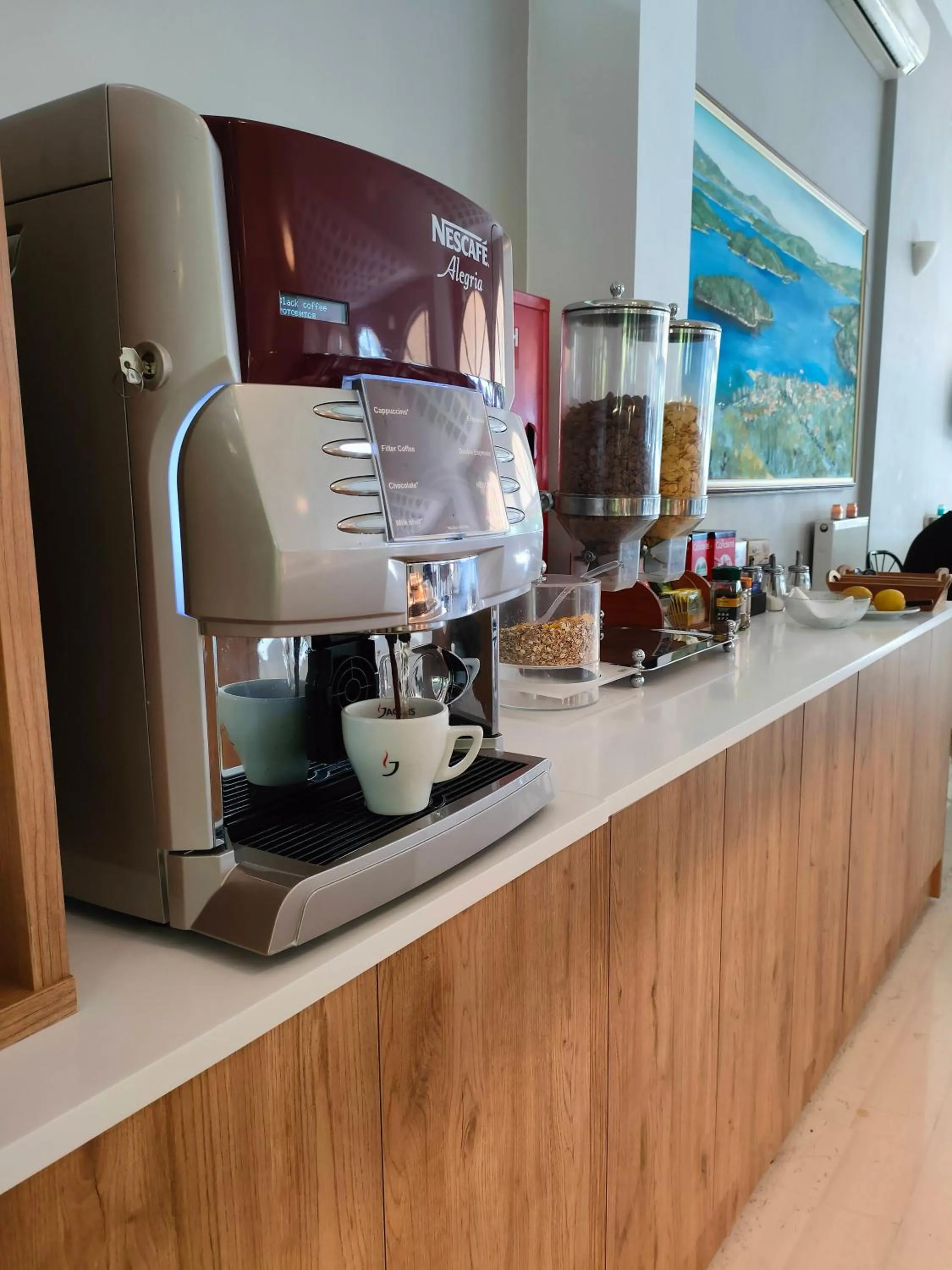 Coffee/tea facilities in Avra Beach Hotel