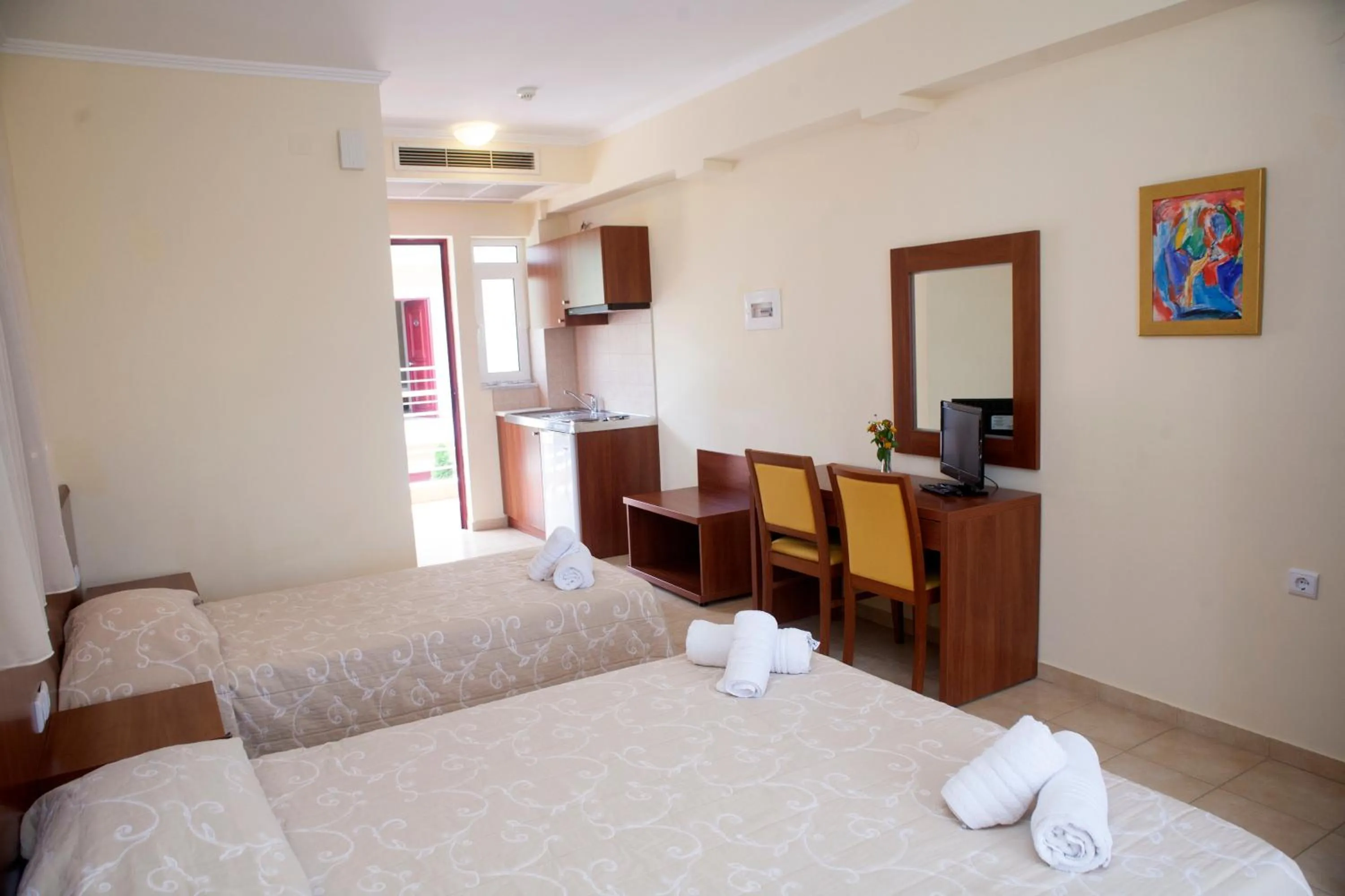 Bed in Summertime Inn