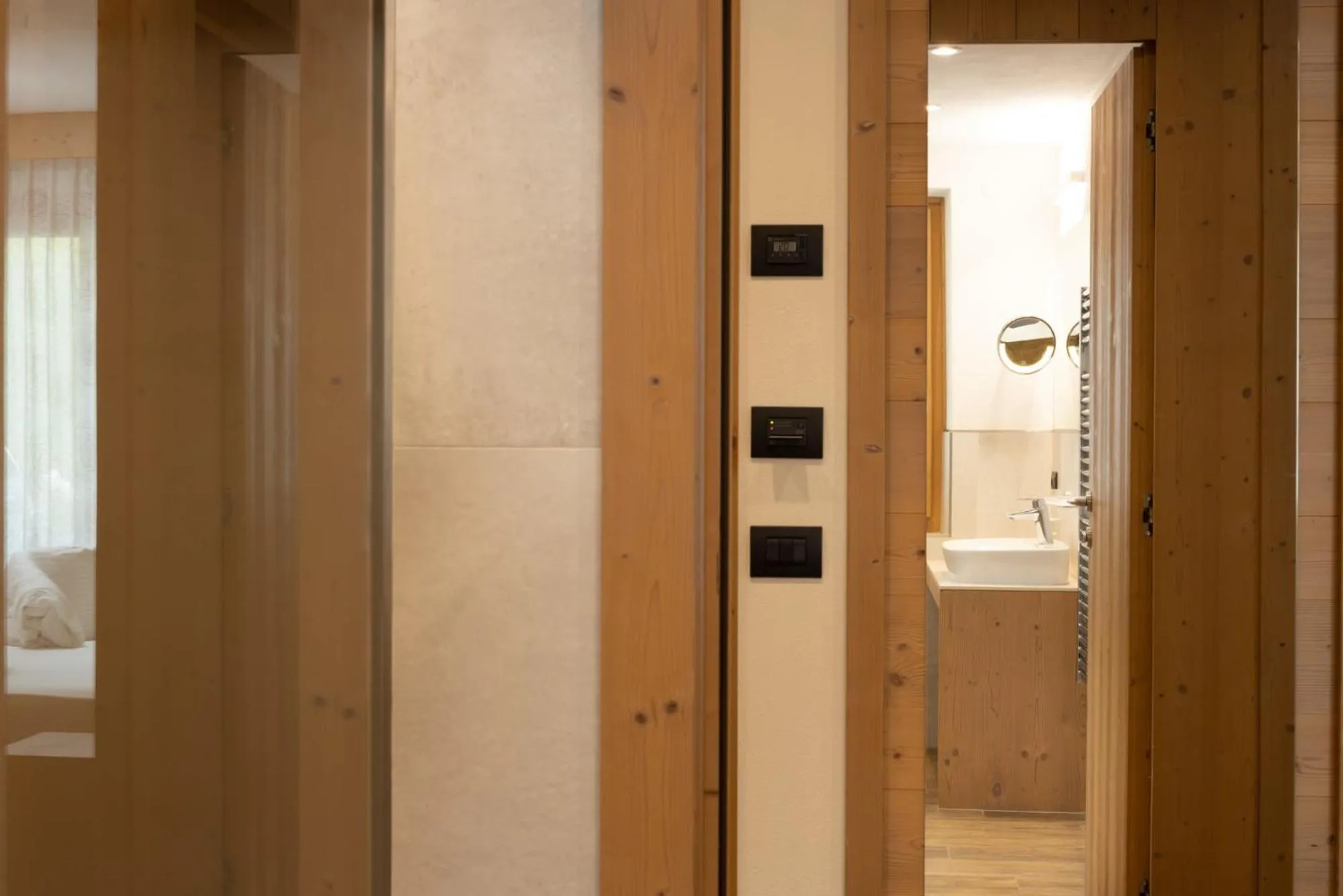 Bathroom in Green Rose