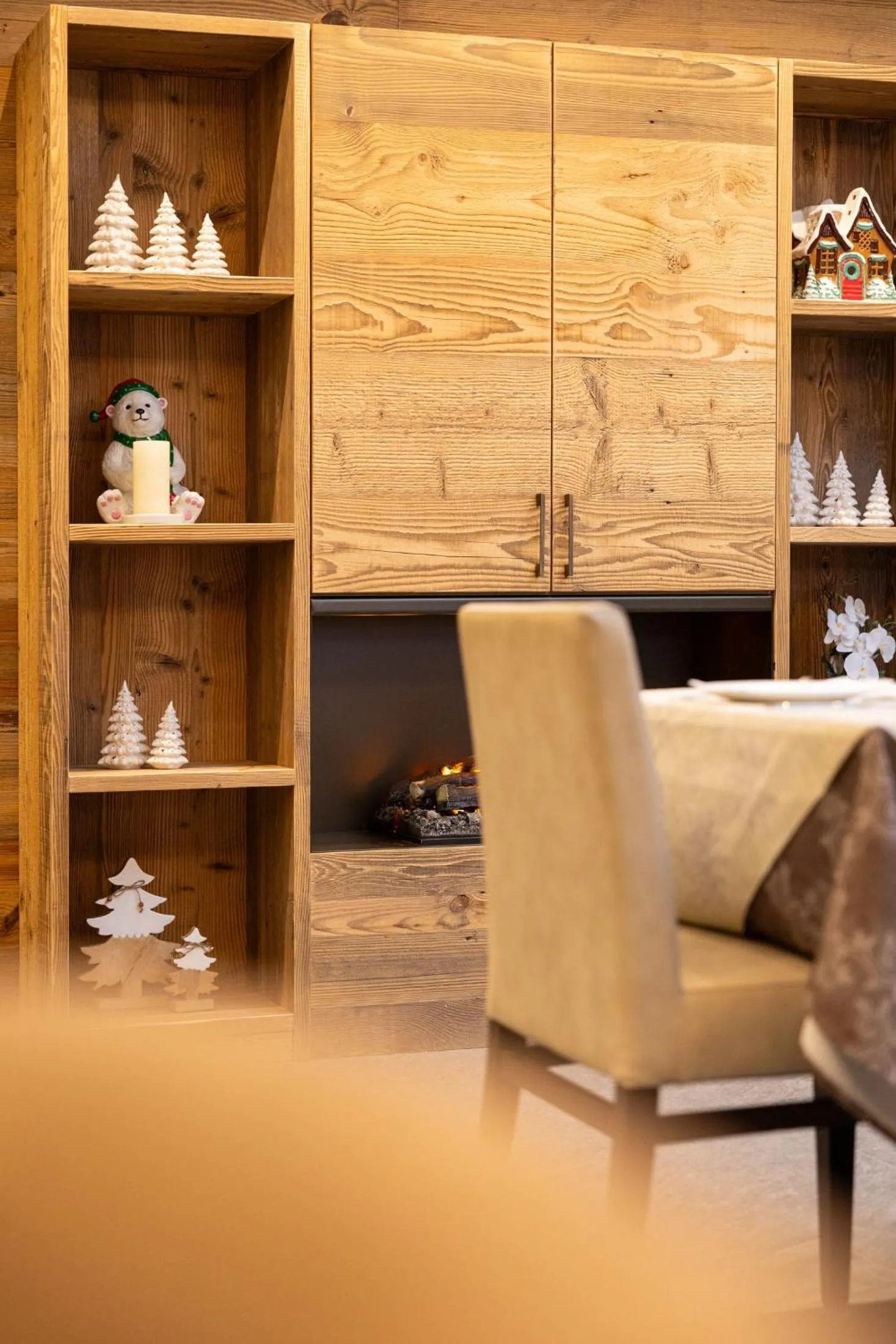 Breakfast in Green Rose