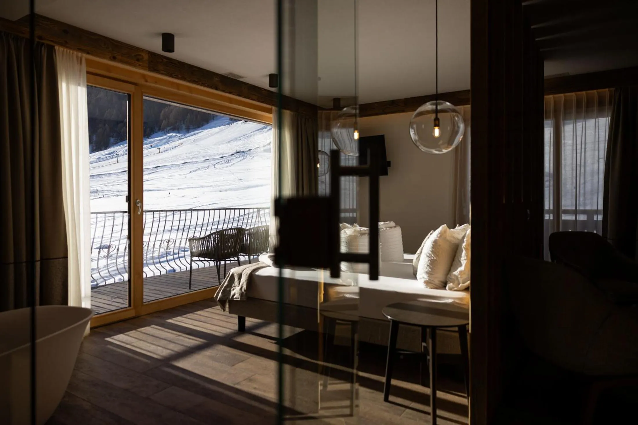 Natural landscape in Green Rose