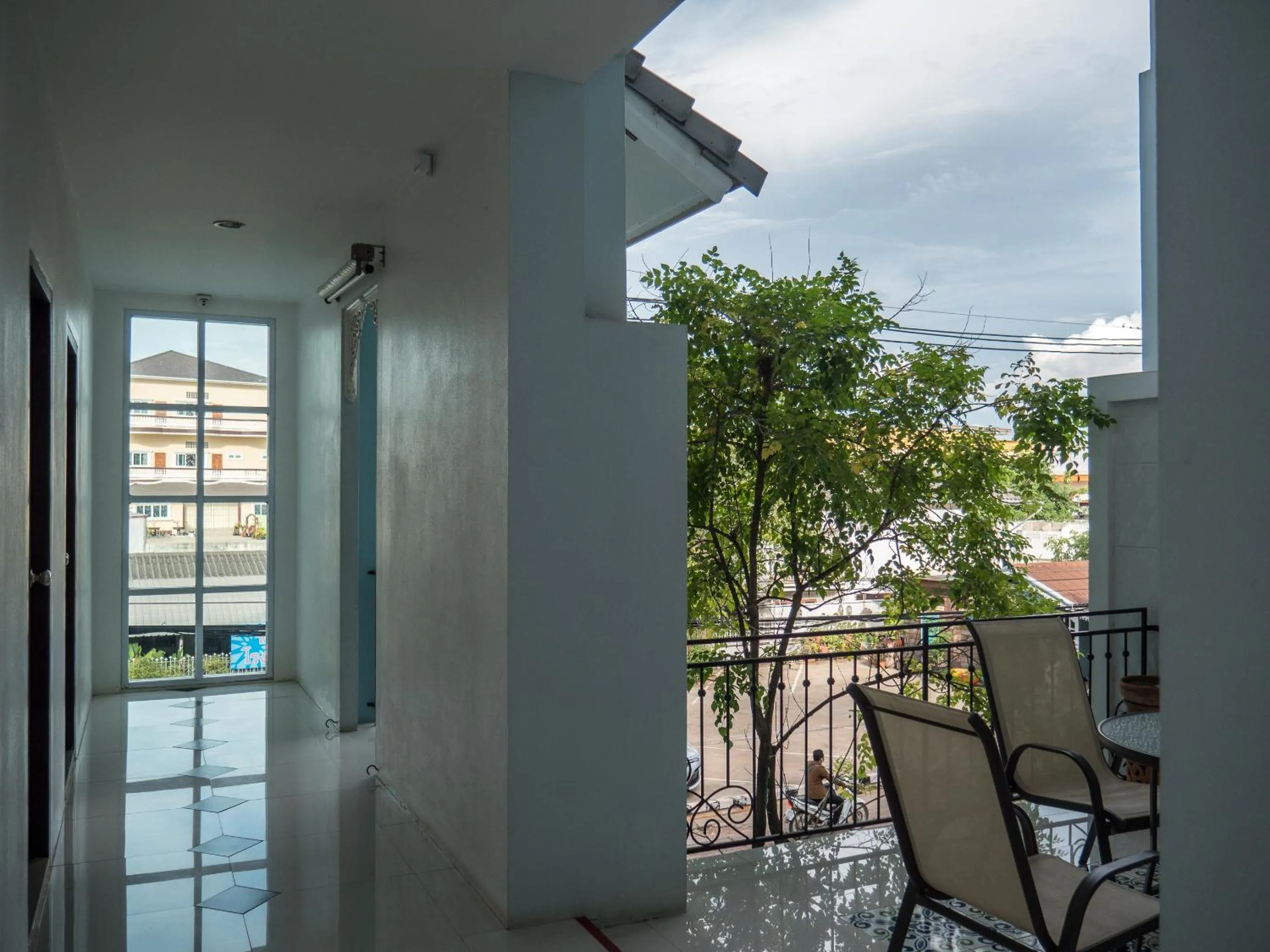 Day in Crystal Nongkhai Hotel