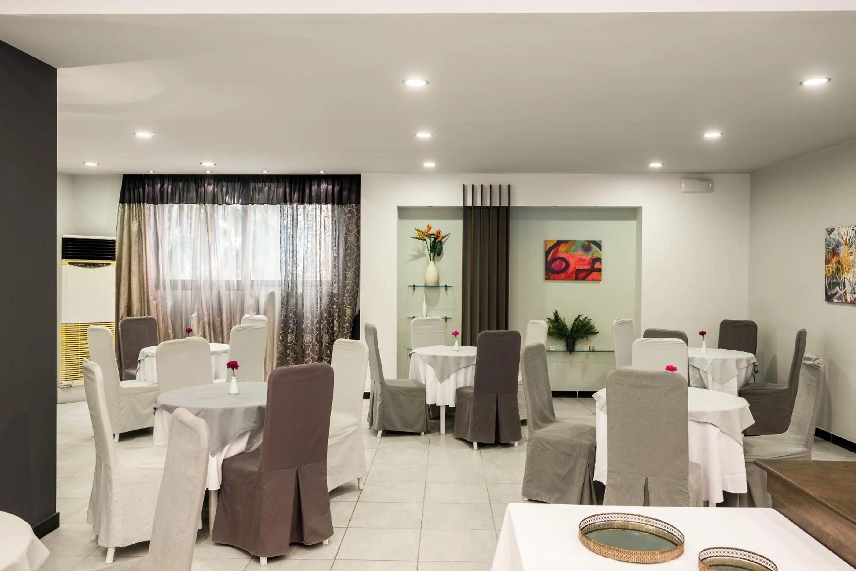 Restaurant/places to eat in Arion Hotel