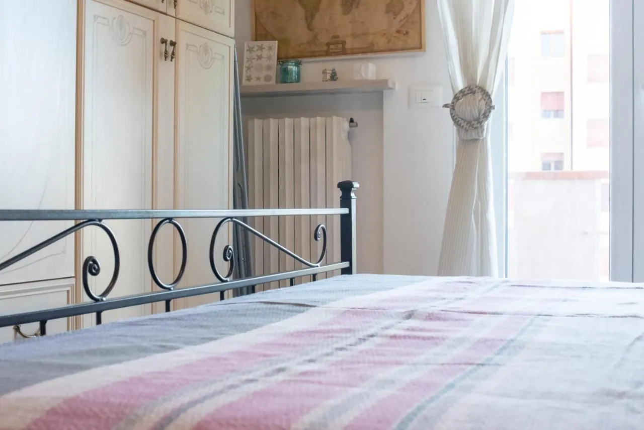 wardrobe, Bed in AZZURRO LIDO ADRIANO VISTA MARE