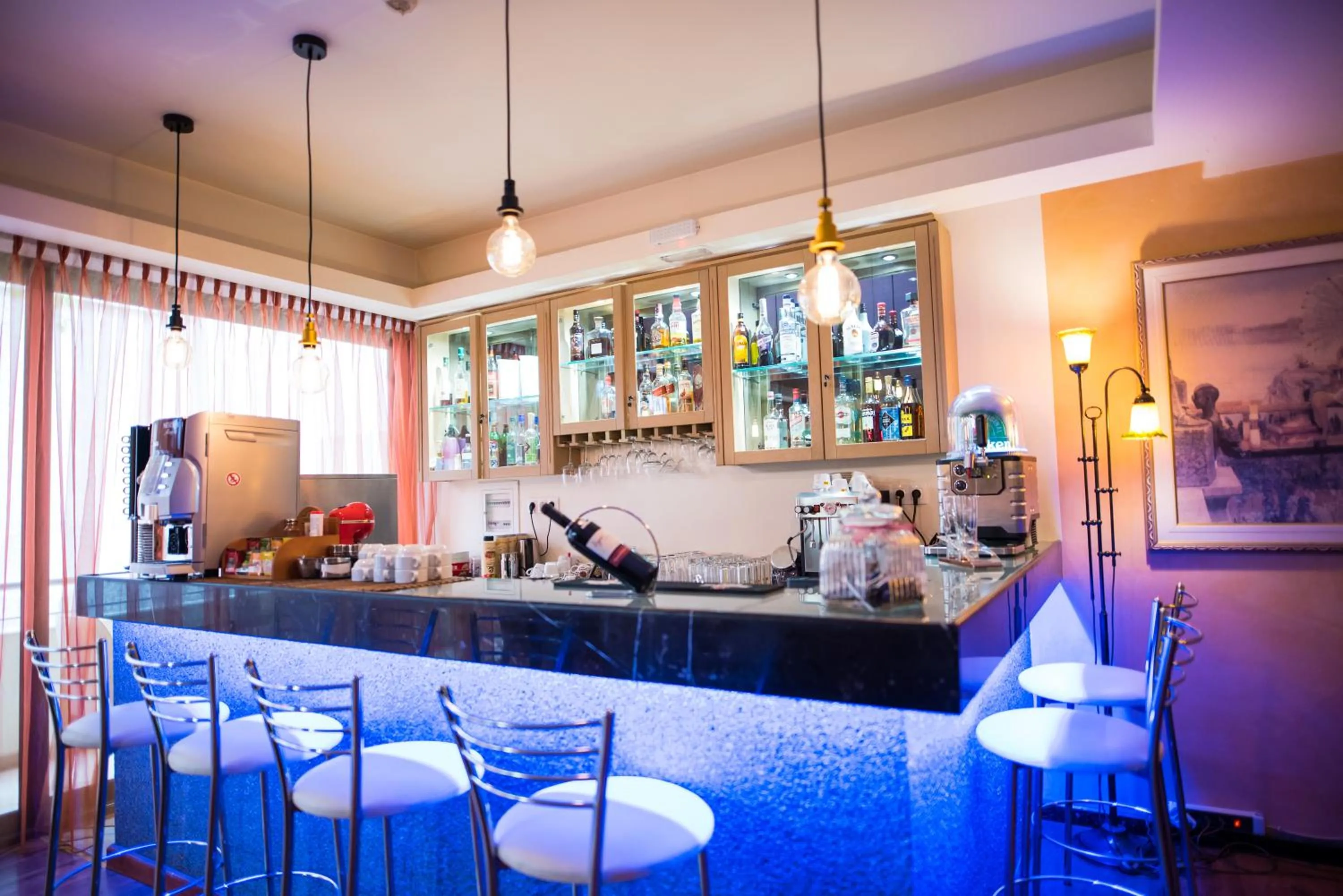 Lounge or bar in Anastazia Luxury Suites & Spa