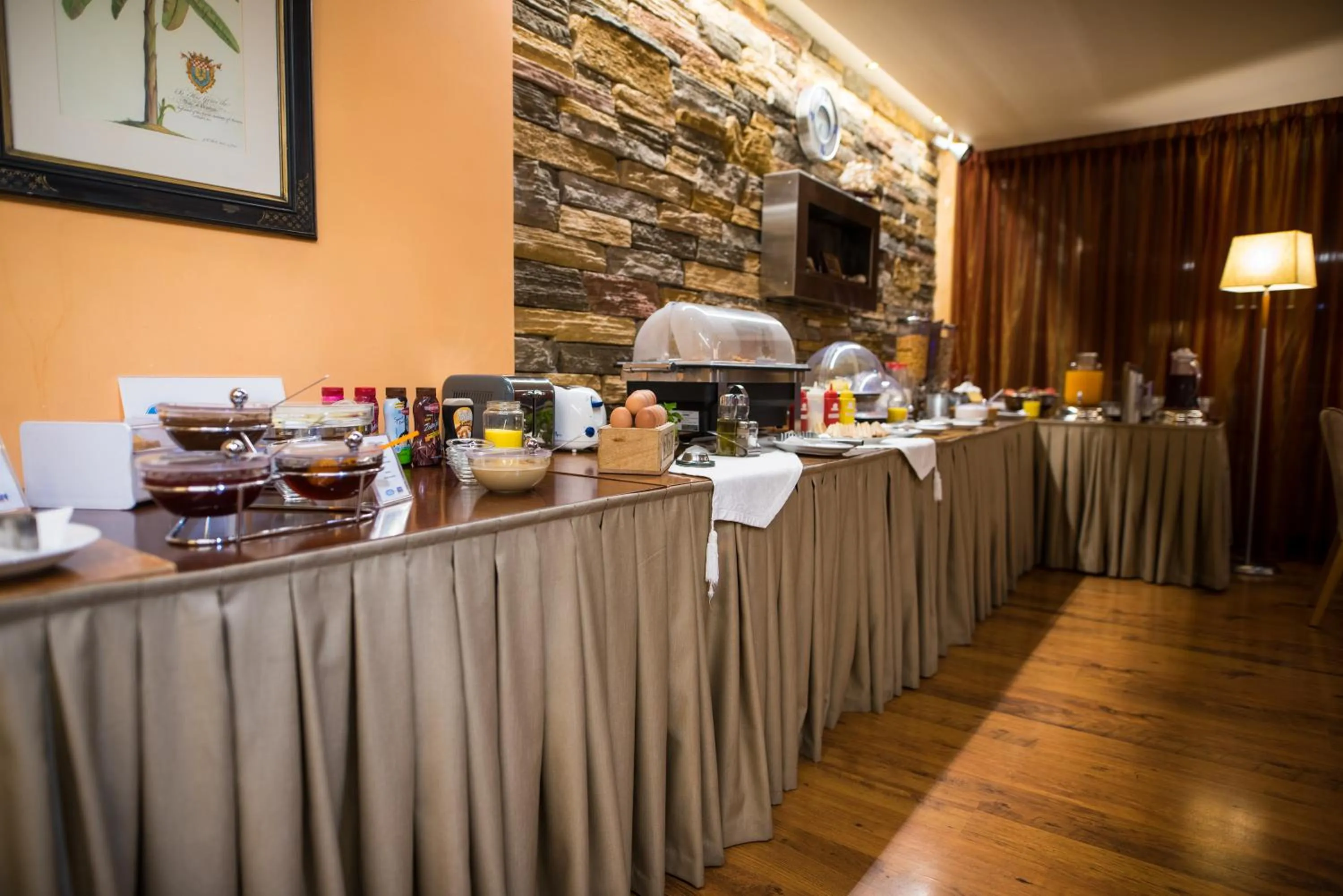 Buffet breakfast in Anastazia Luxury Suites & Spa
