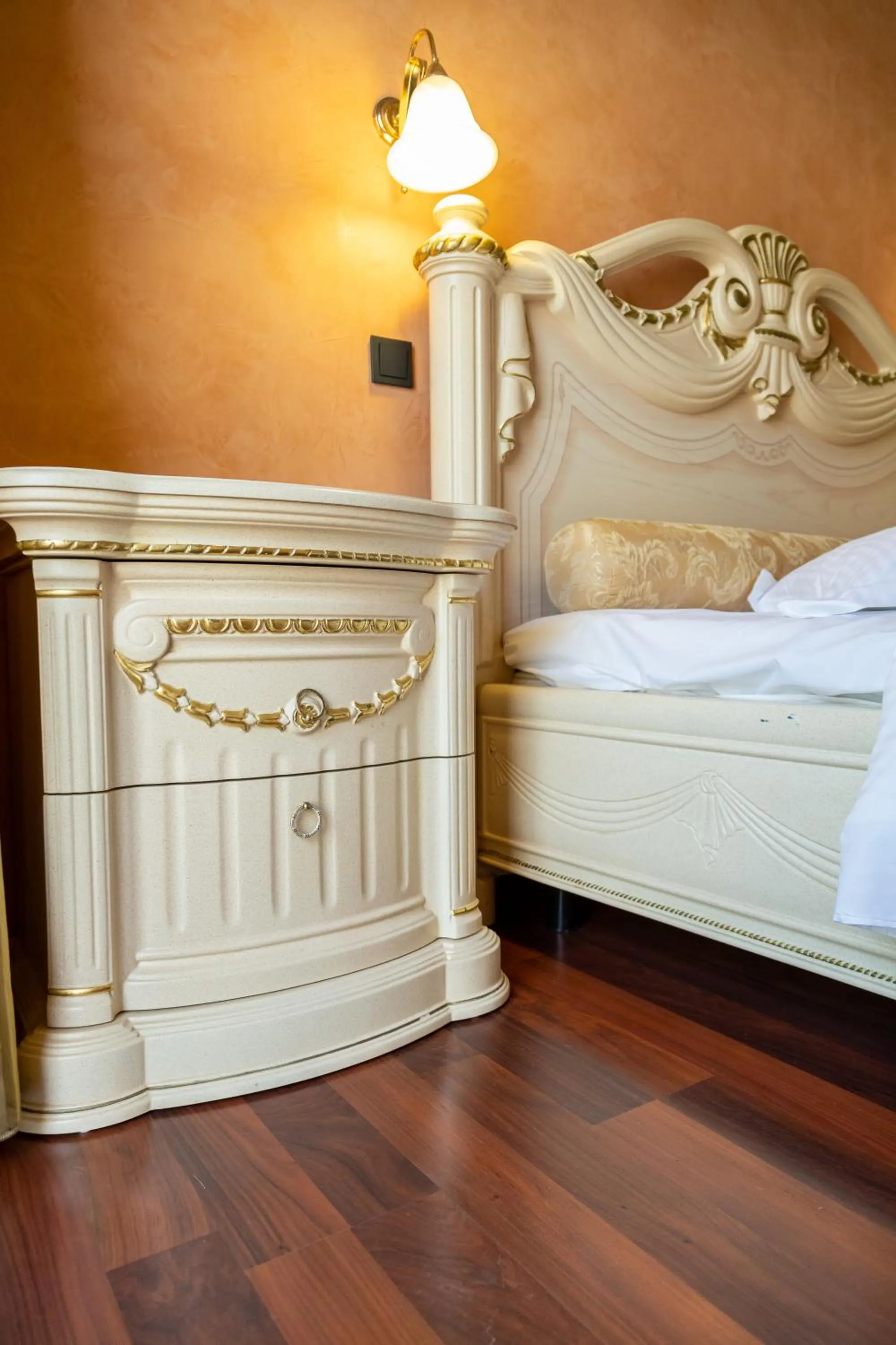 Decorative detail, Bed in Anastazia Luxury Suites & Spa