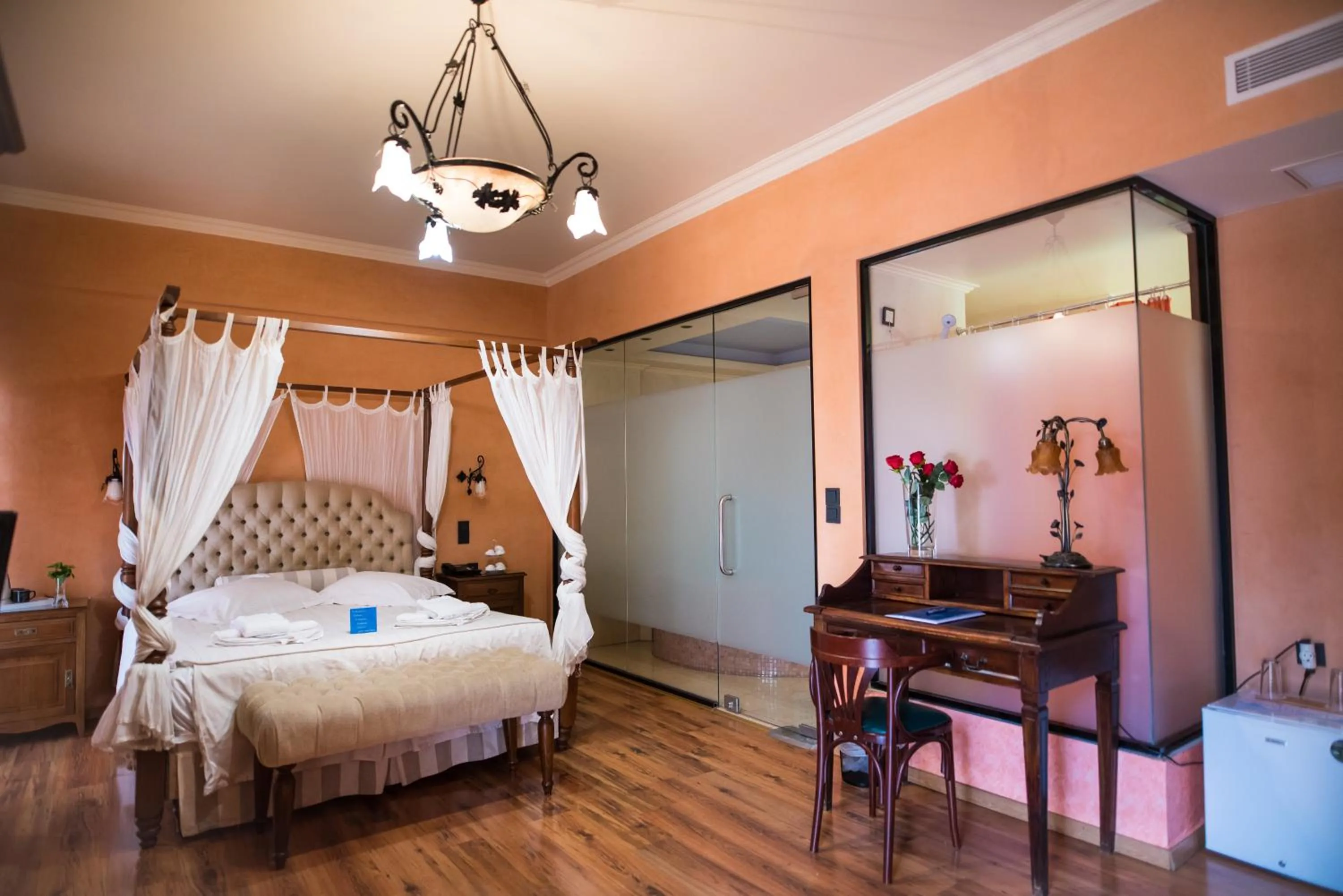Bedroom, Bed in Anastazia Luxury Suites & Spa