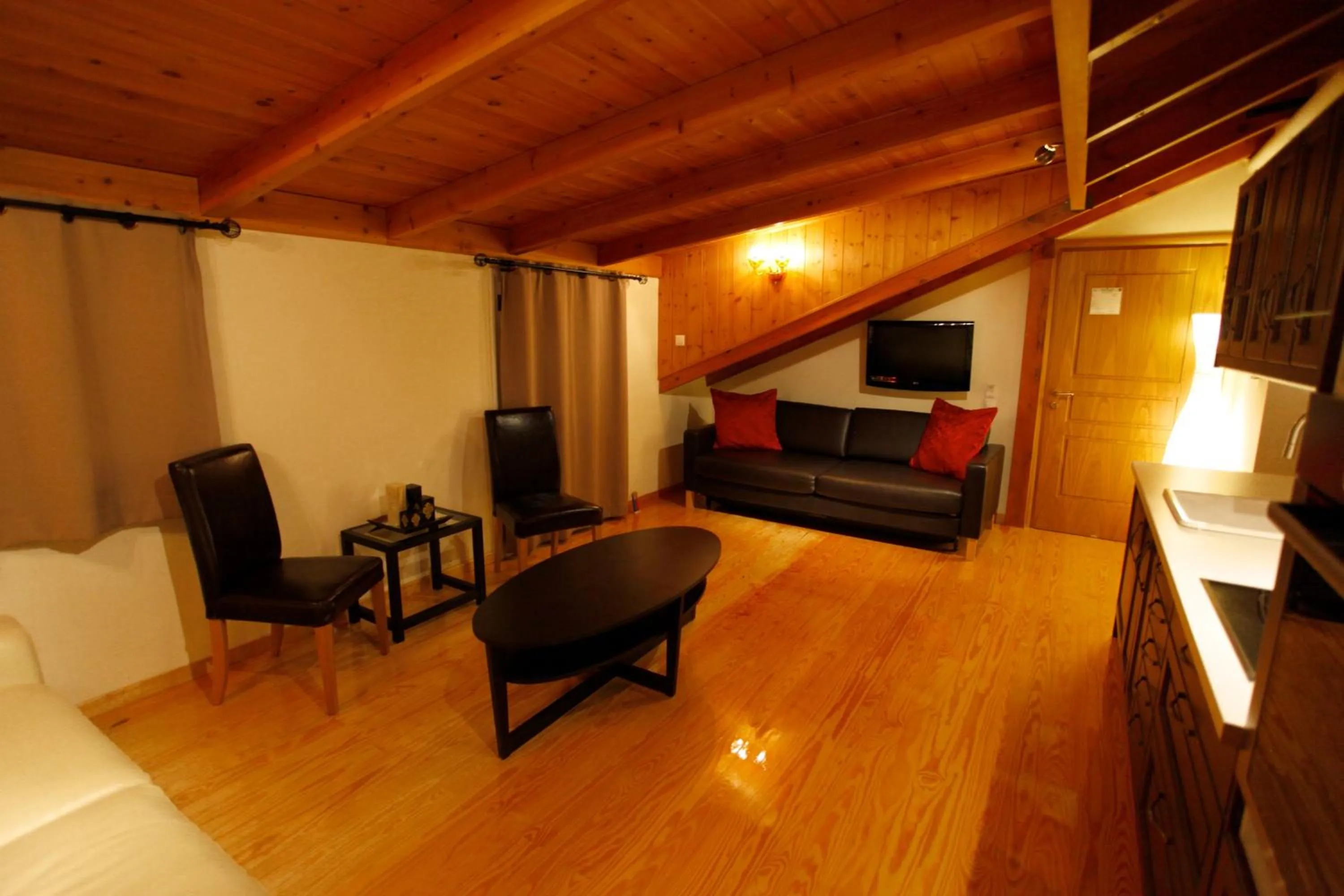 TV and multimedia in Hotel Odeon