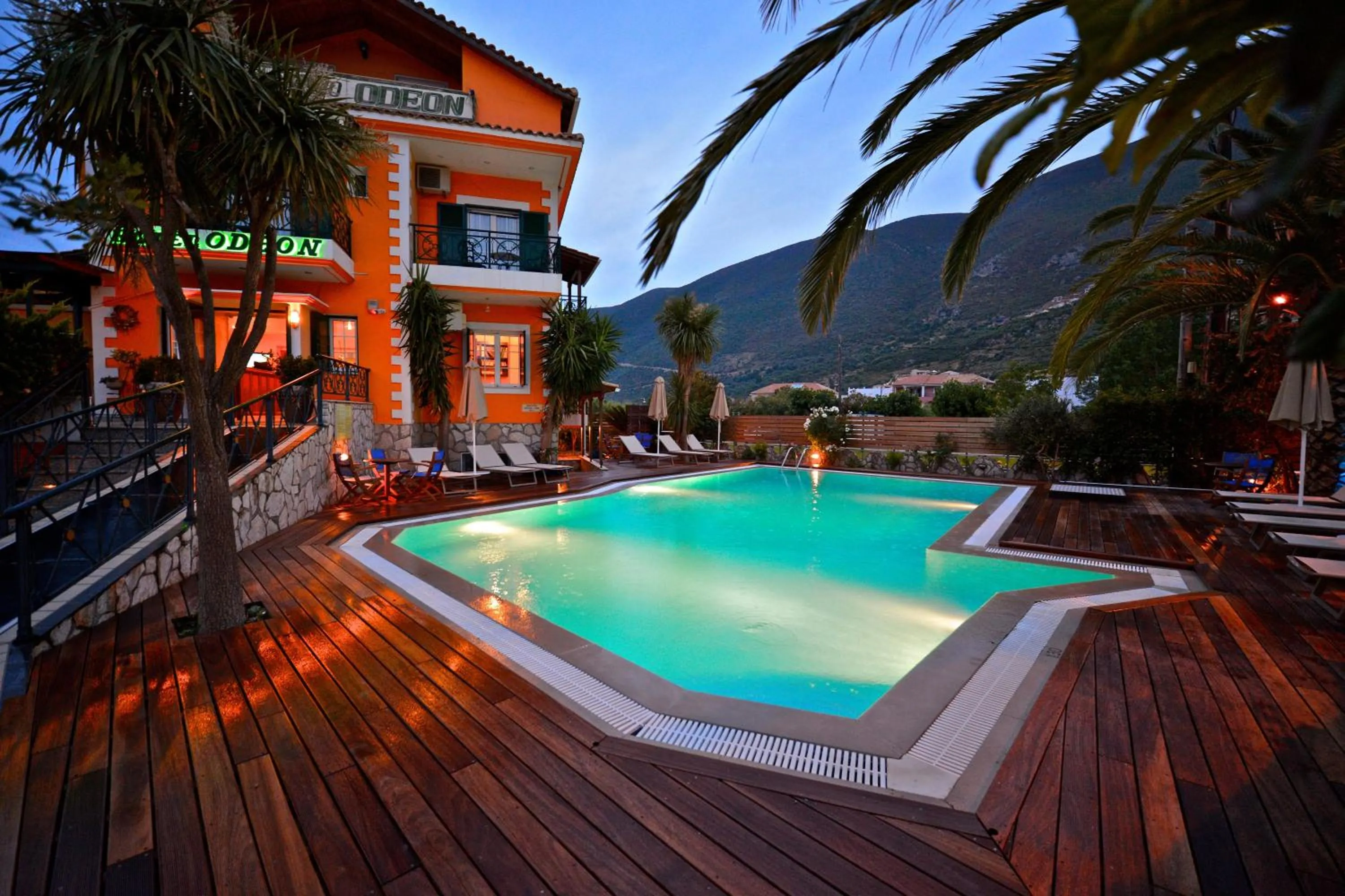 Facade/entrance in Hotel Odeon