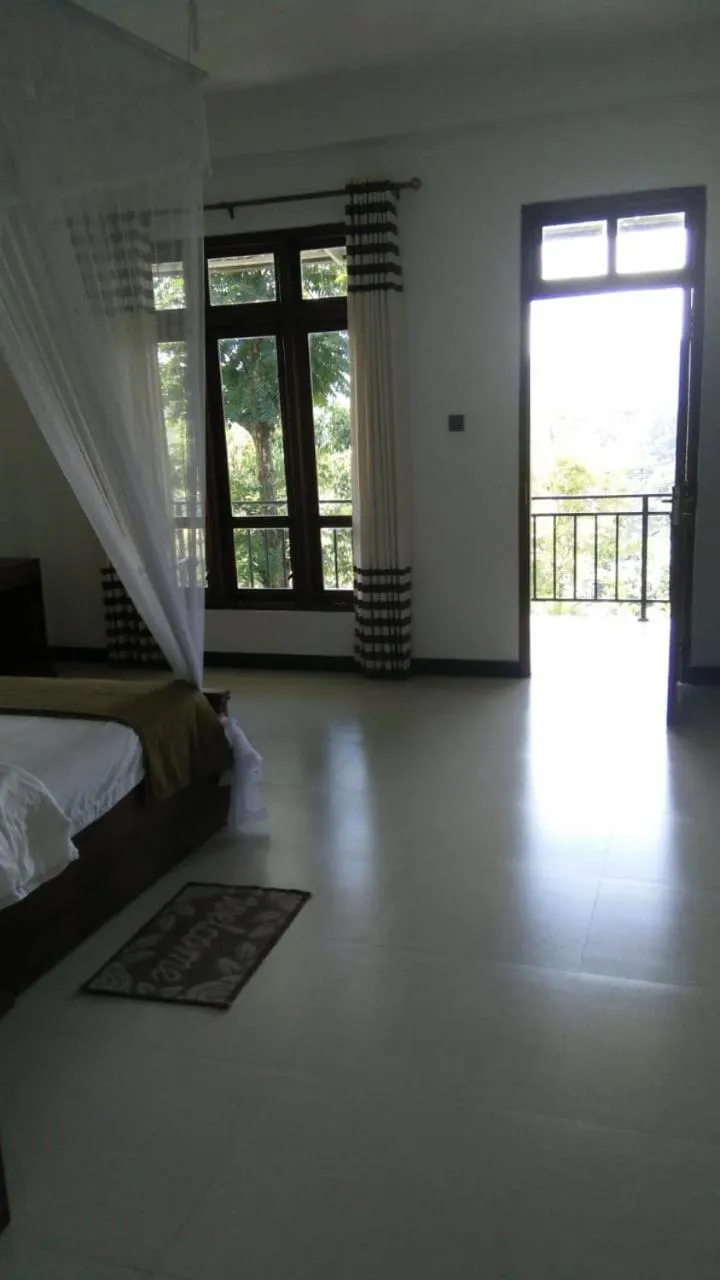 Bed in Maple home stay and cottage