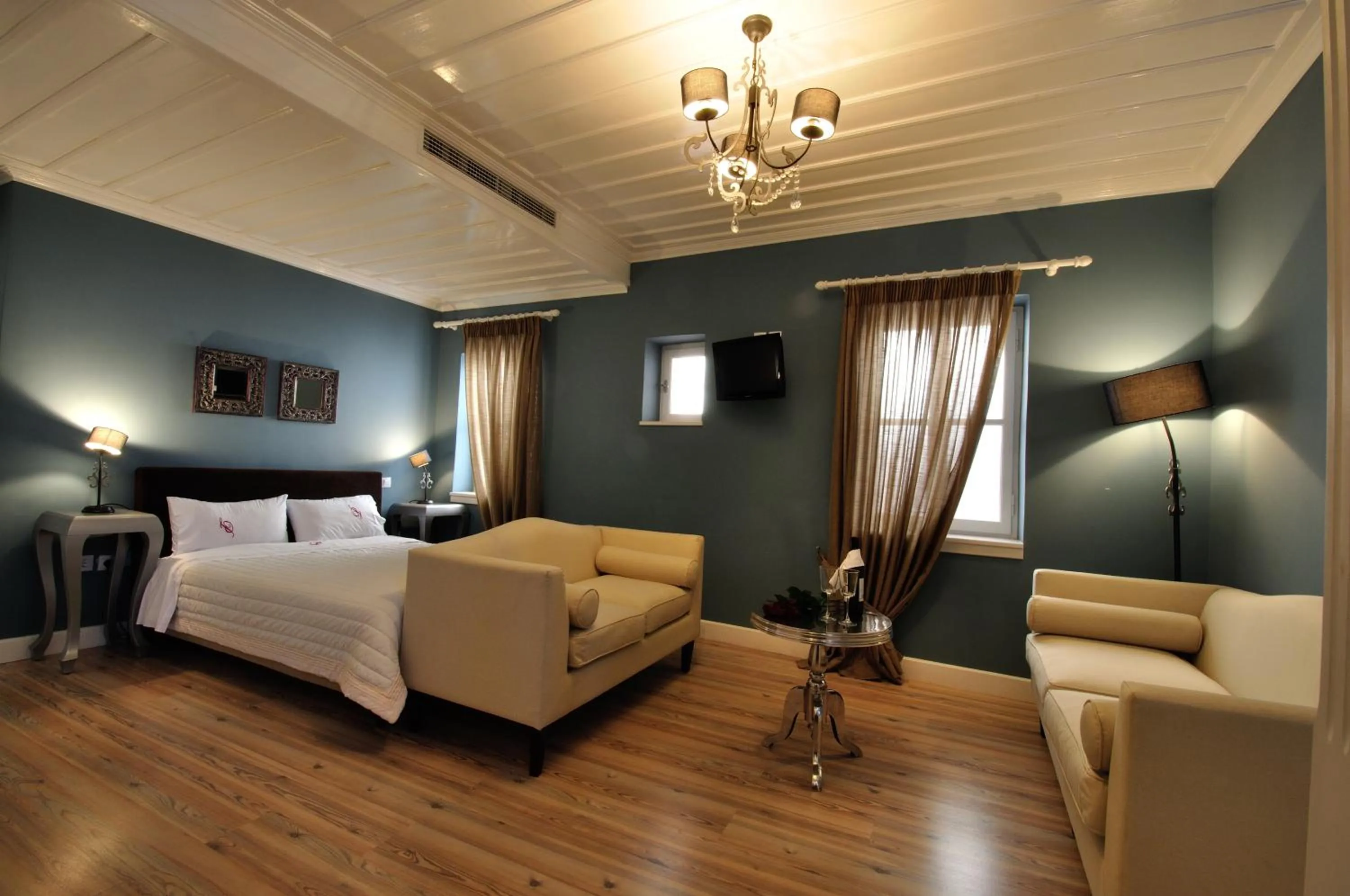 Photo of the whole room in il Palazzo Rooms & Suites