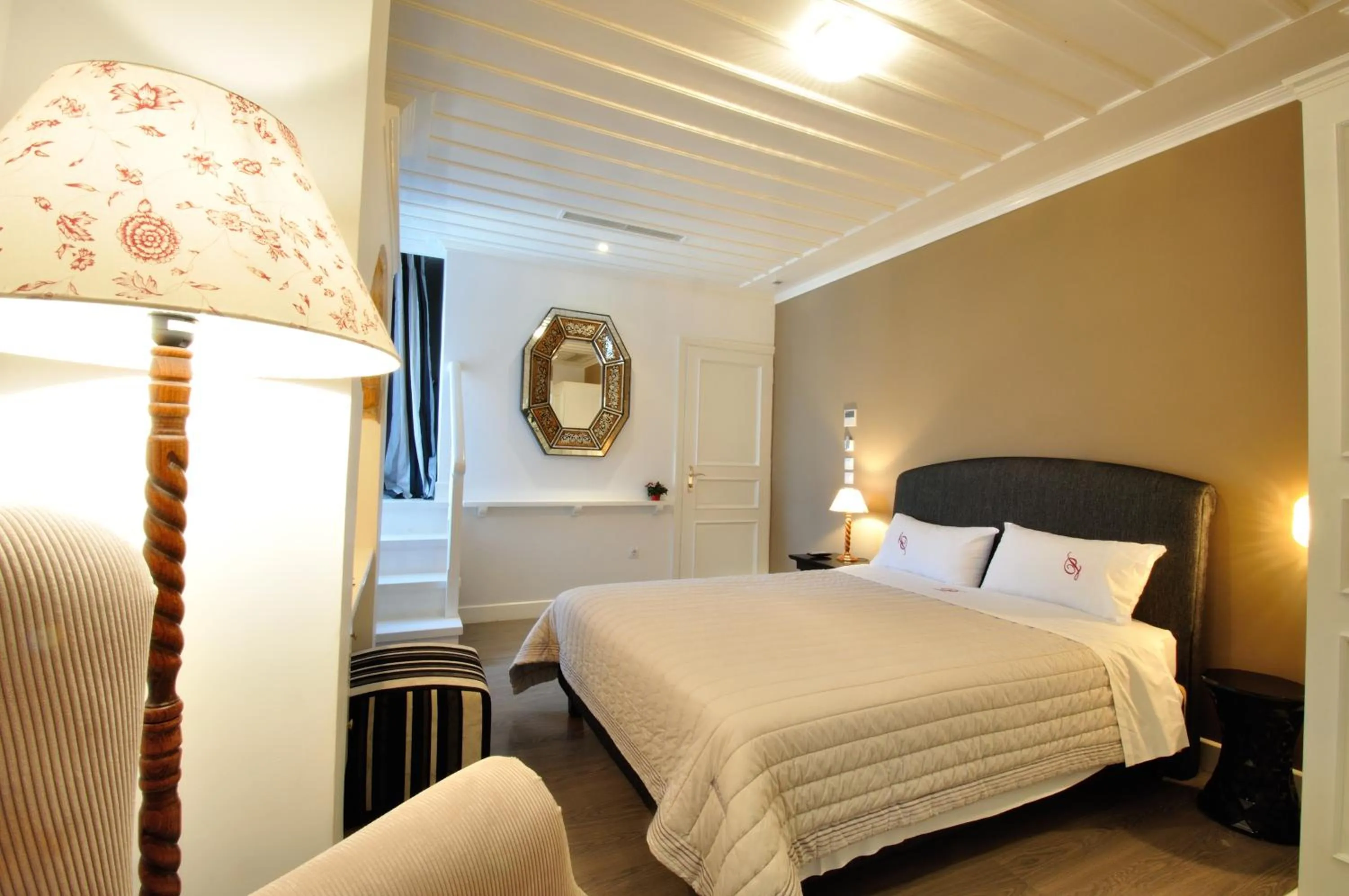 Photo of the whole room in il Palazzo Rooms & Suites