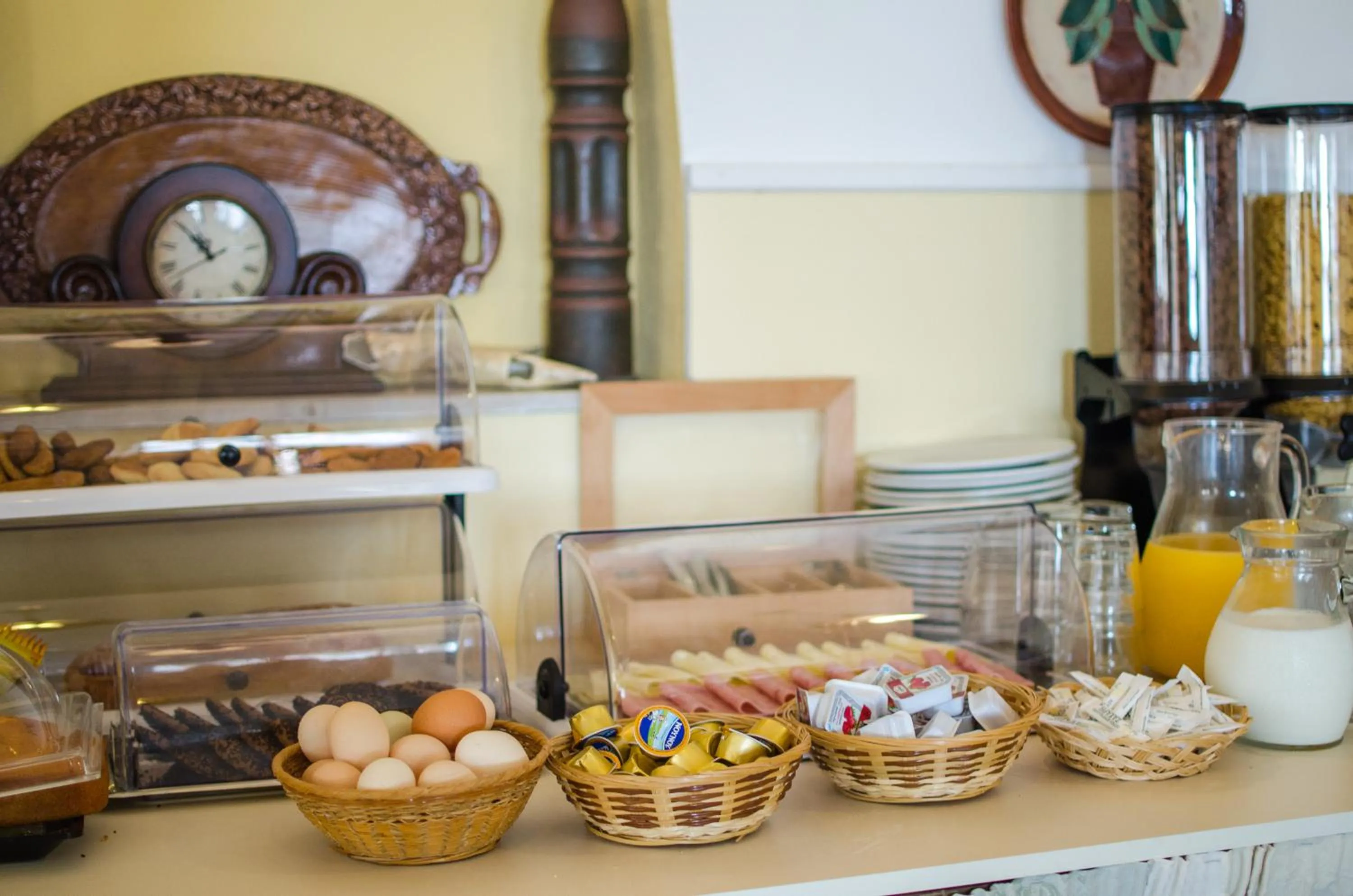 Breakfast in Mare Monte