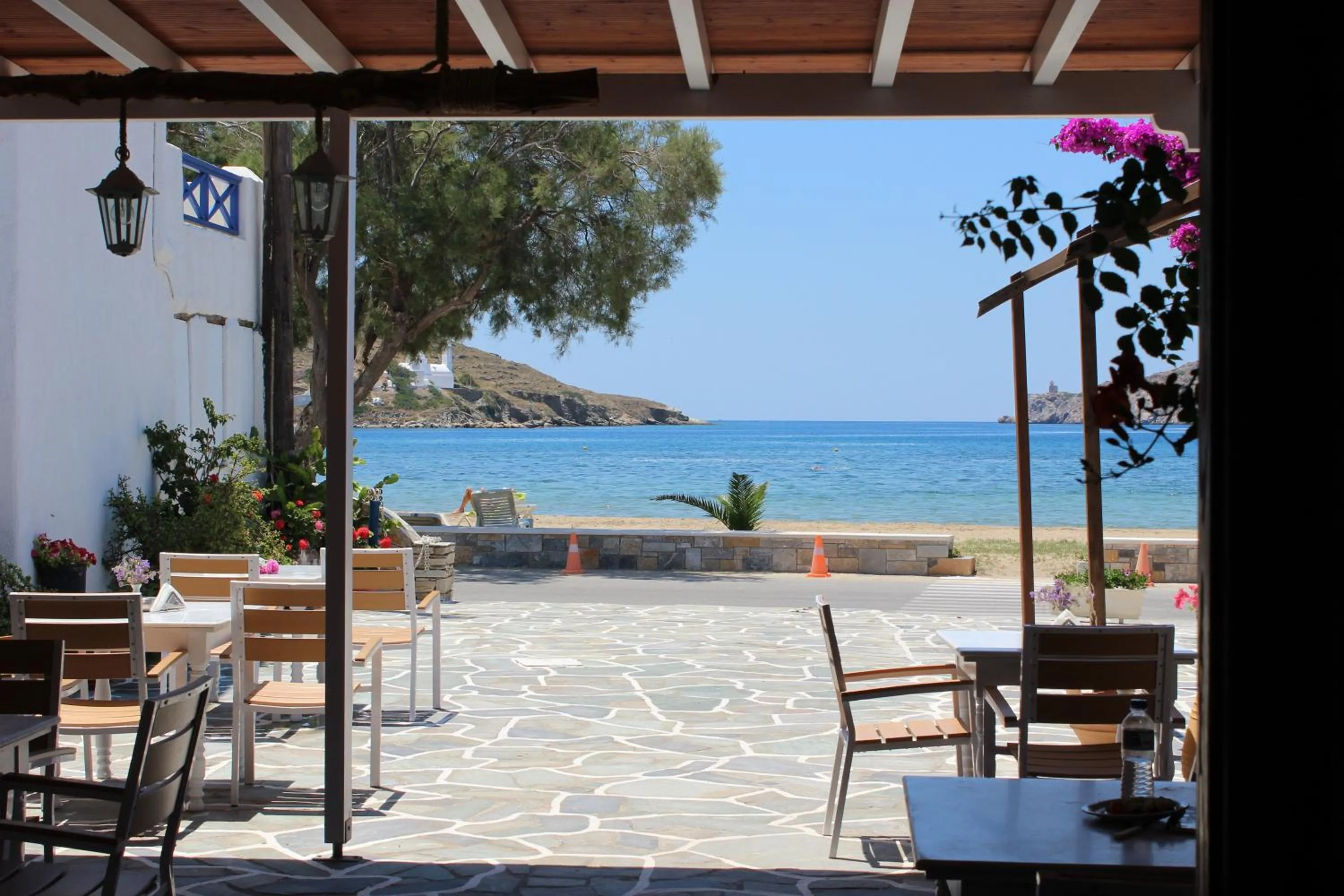 Facade/entrance in Mare Monte