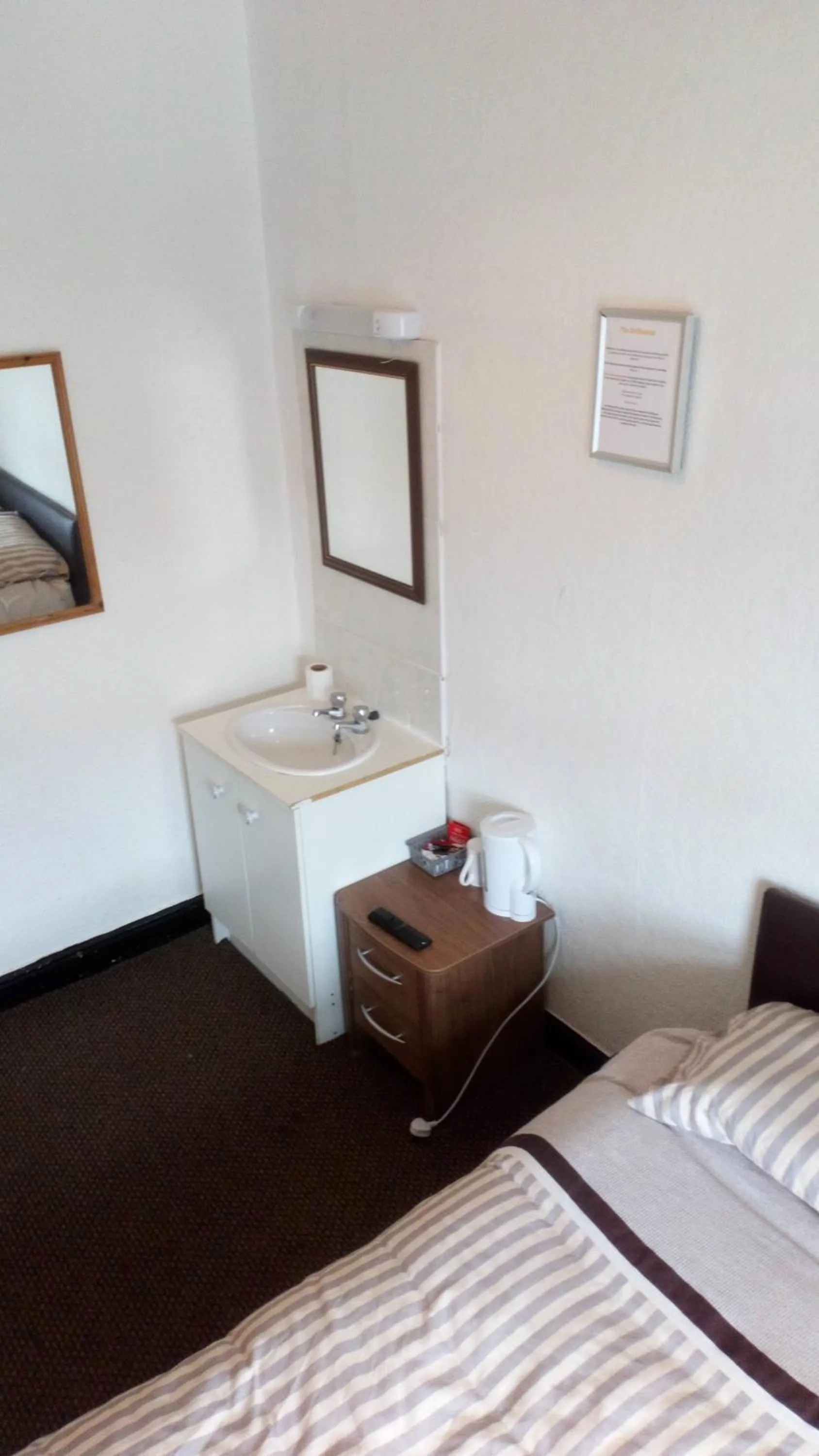 Bed in The Driftwood Hotel