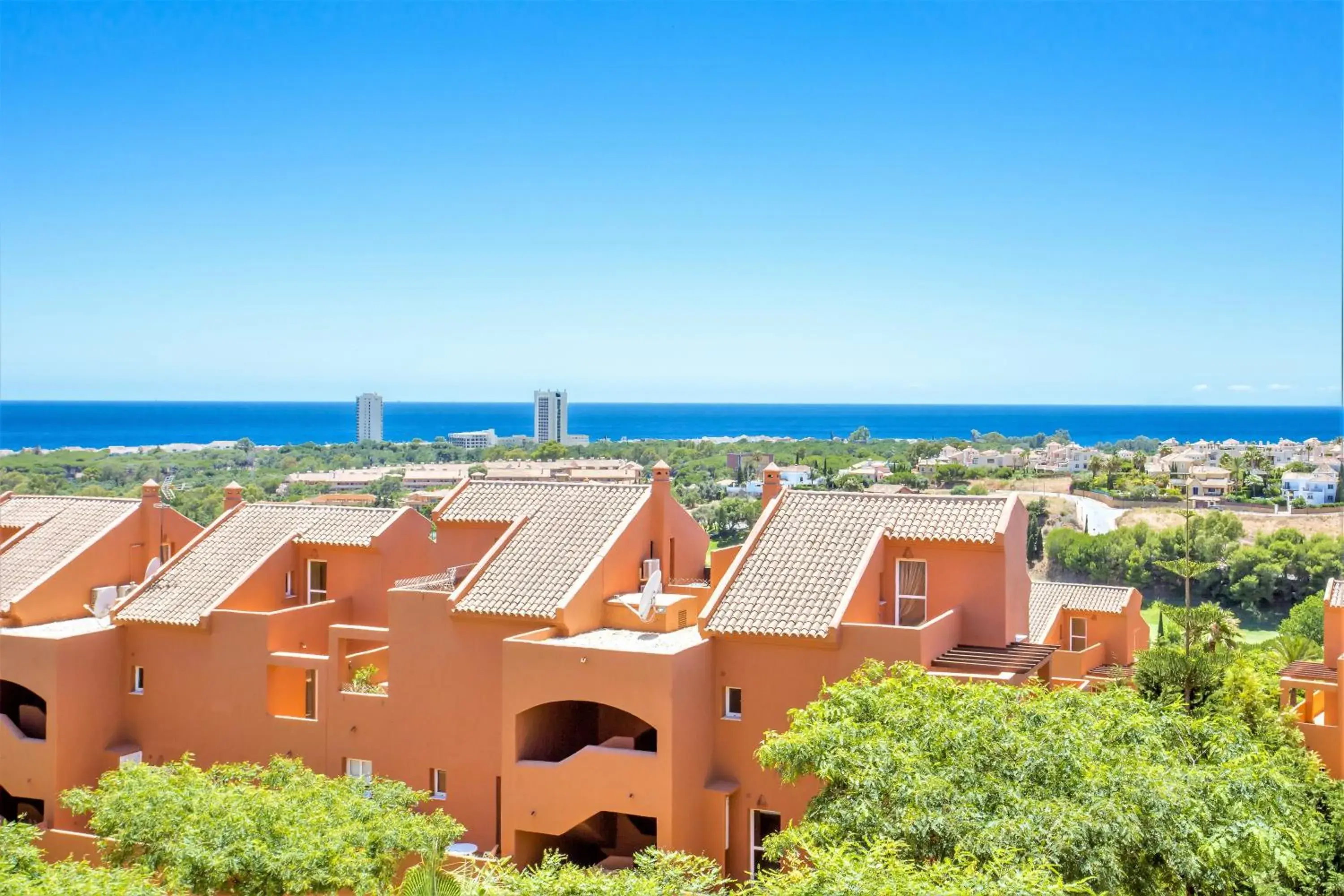 REF 1 Spacious Sea View Apartment REF 1 Spacious Sea View Apartment