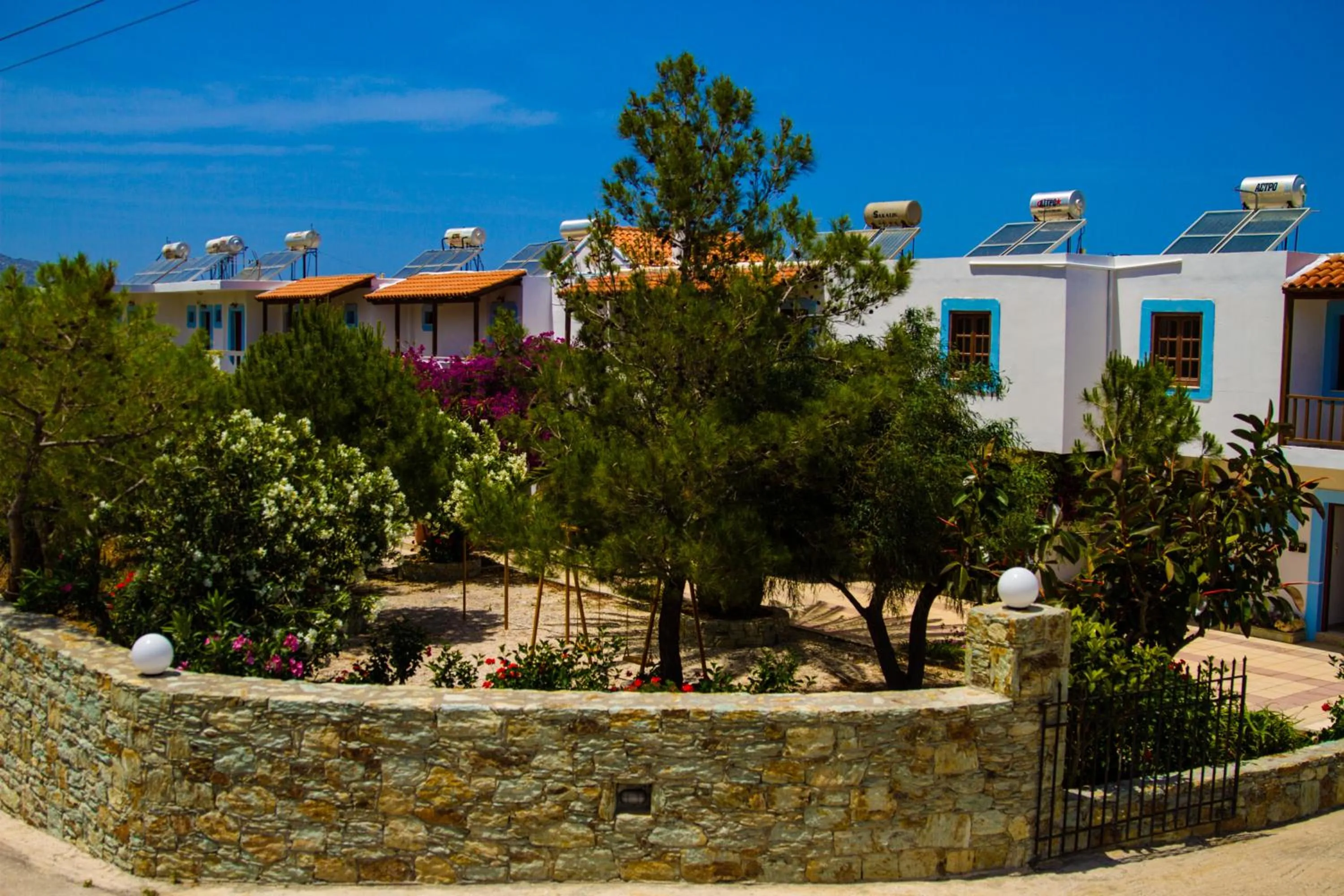 Spiros-Soula Family Hotel & Apartments