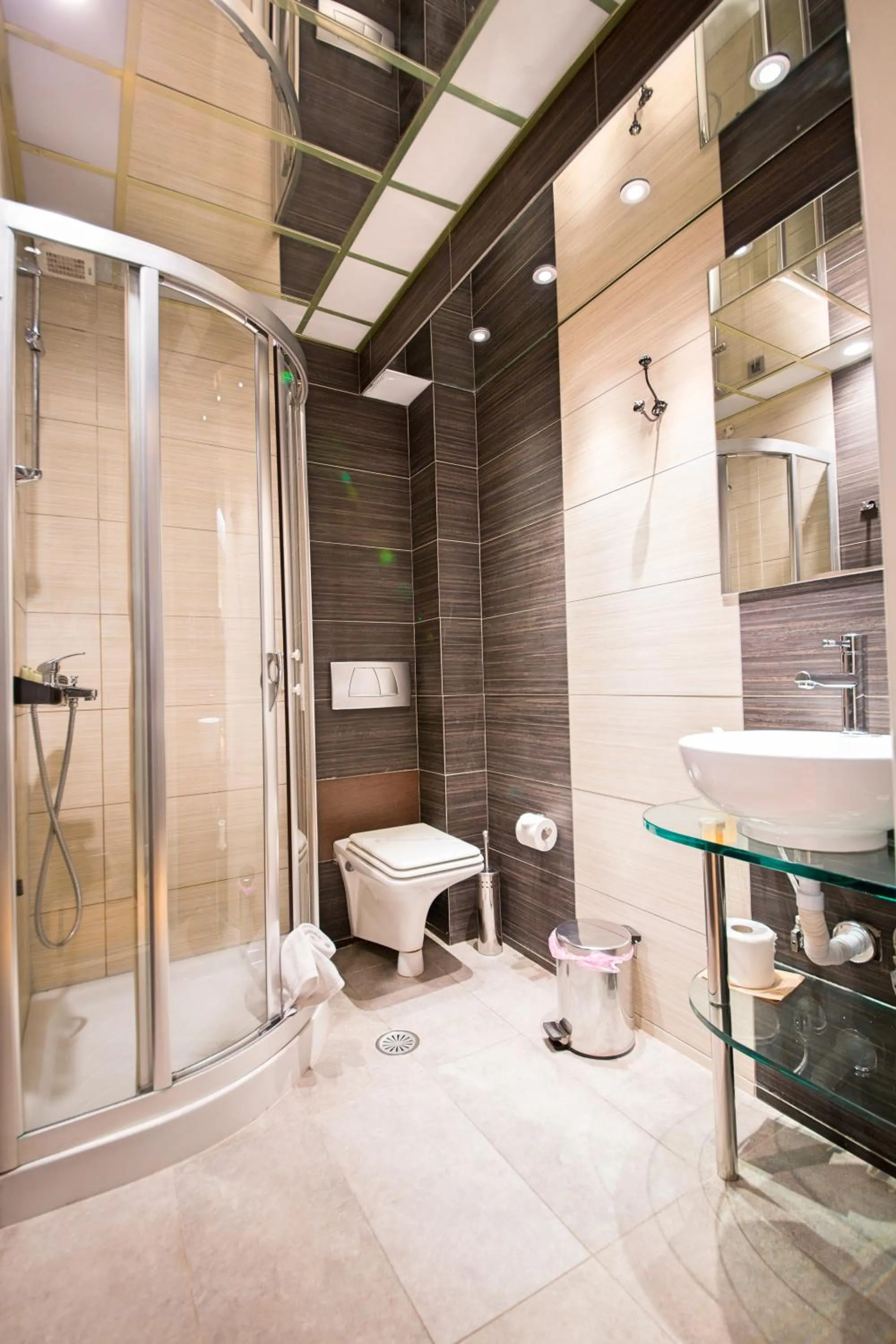 Toilet in Comfy Boutique Hotel