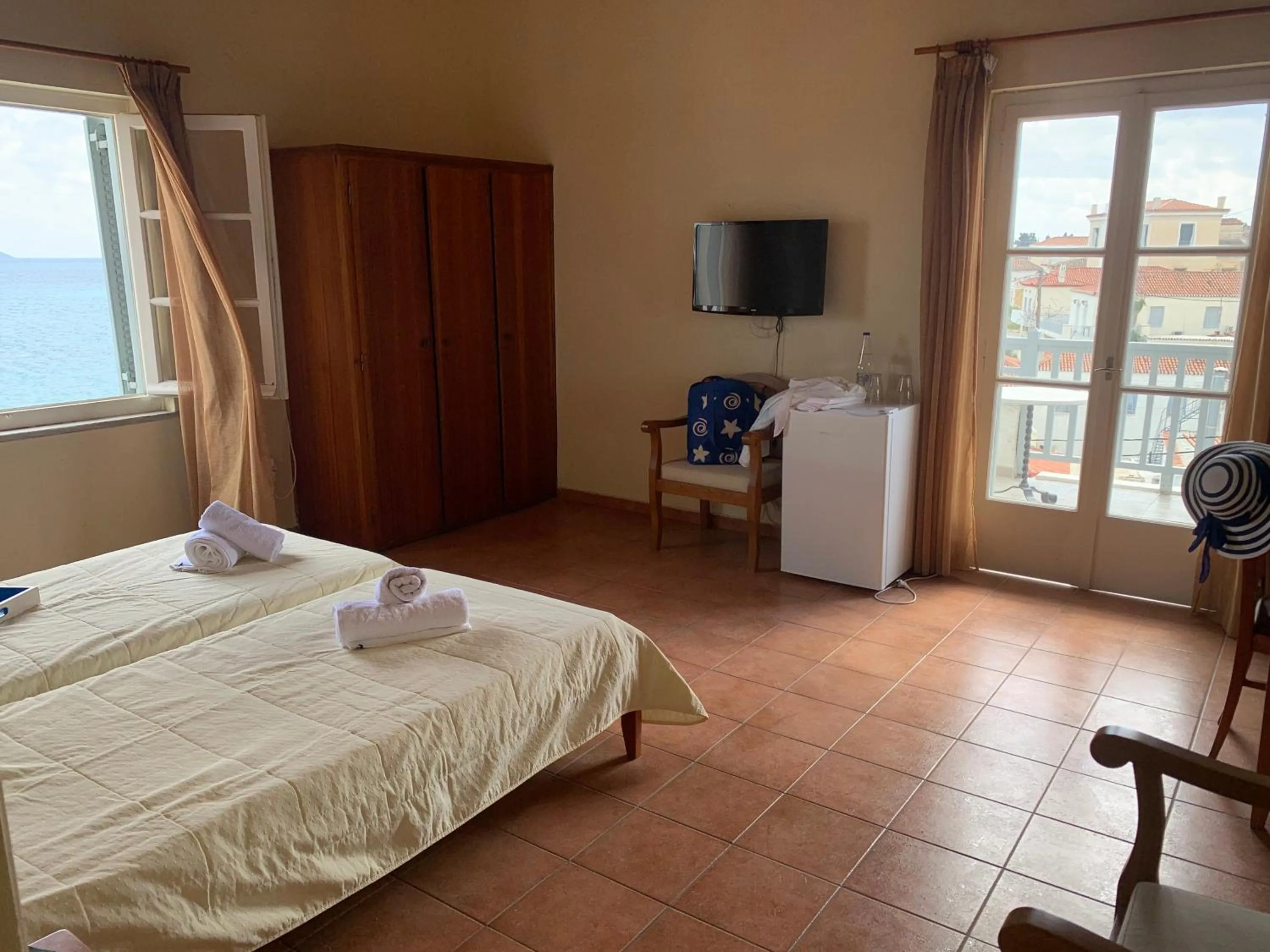 View (from property/room), Bed in A Hotel Faros