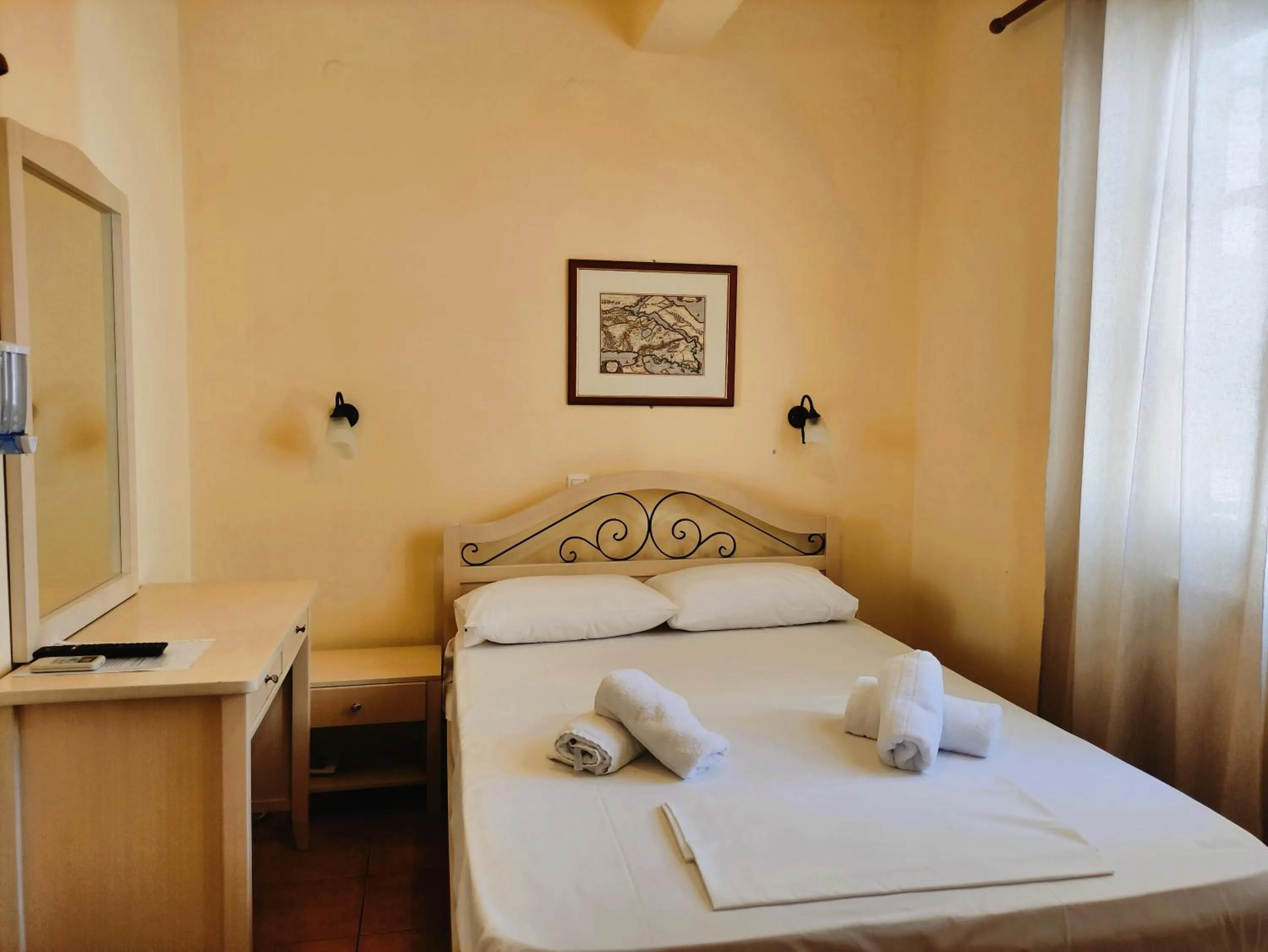 Photo of the whole room, Bed in A Hotel Faros
