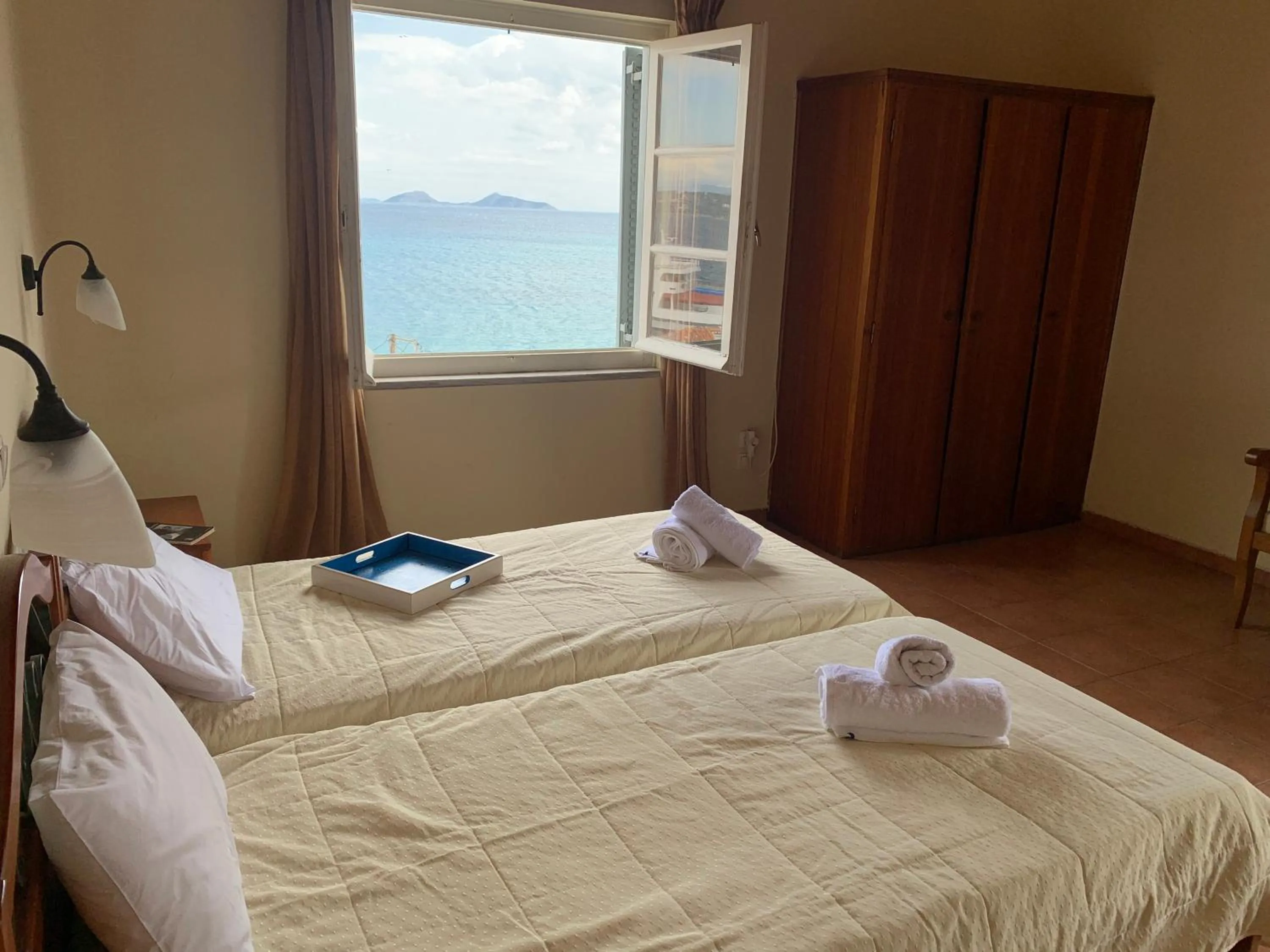Sea view, Bed in A Hotel Faros