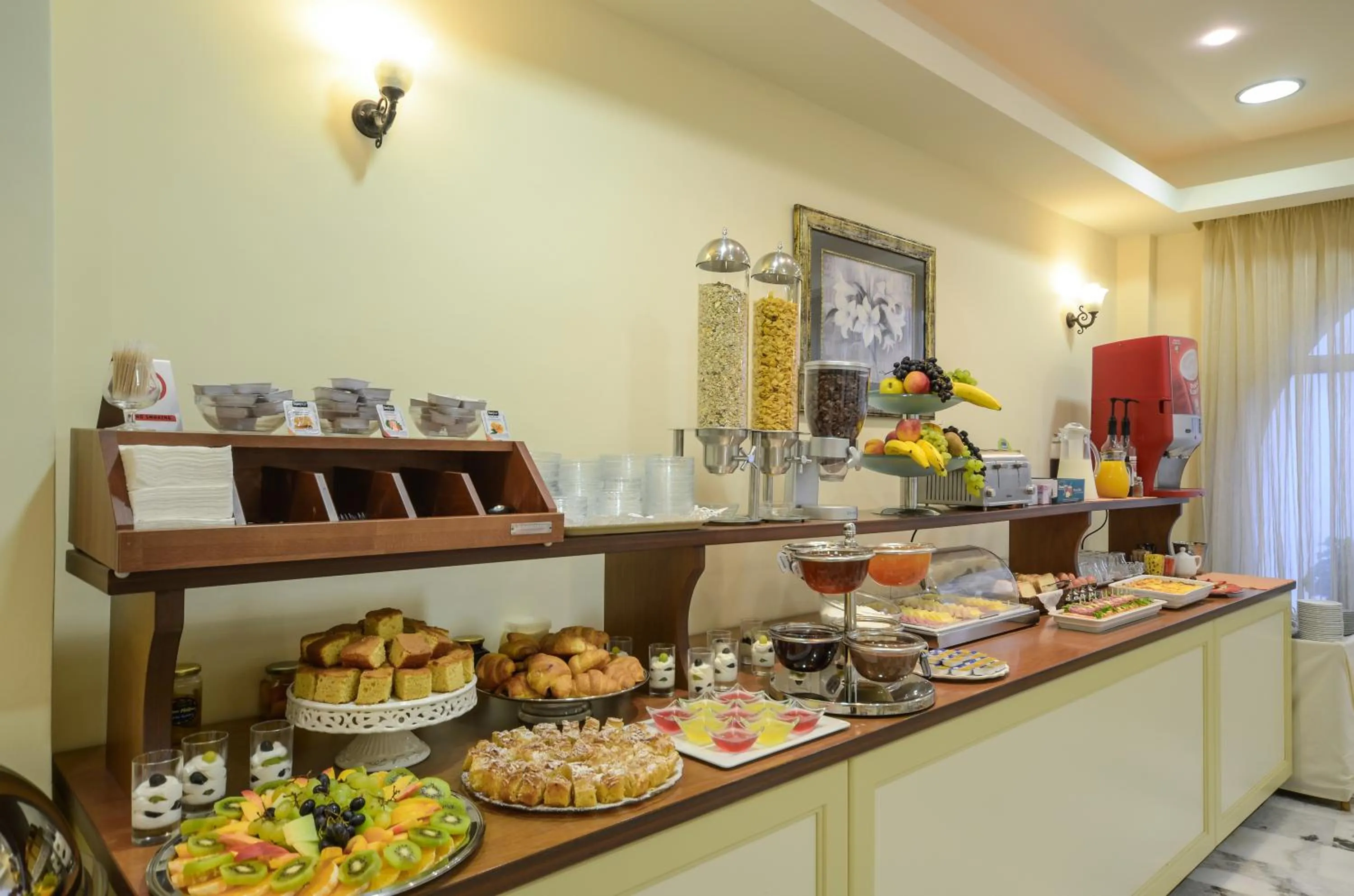 Continental breakfast in Kymata Hotel