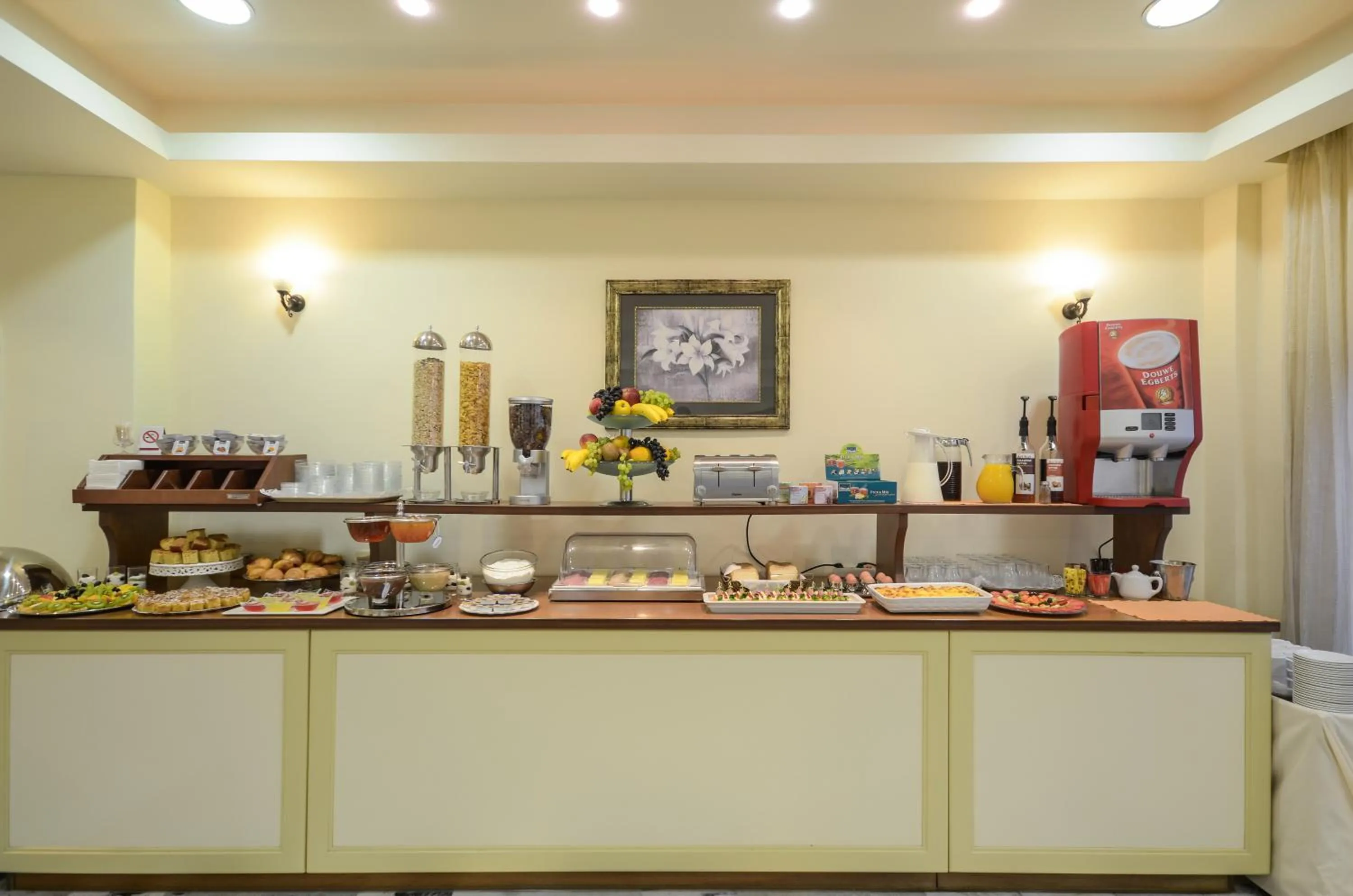 Food in Kymata Hotel