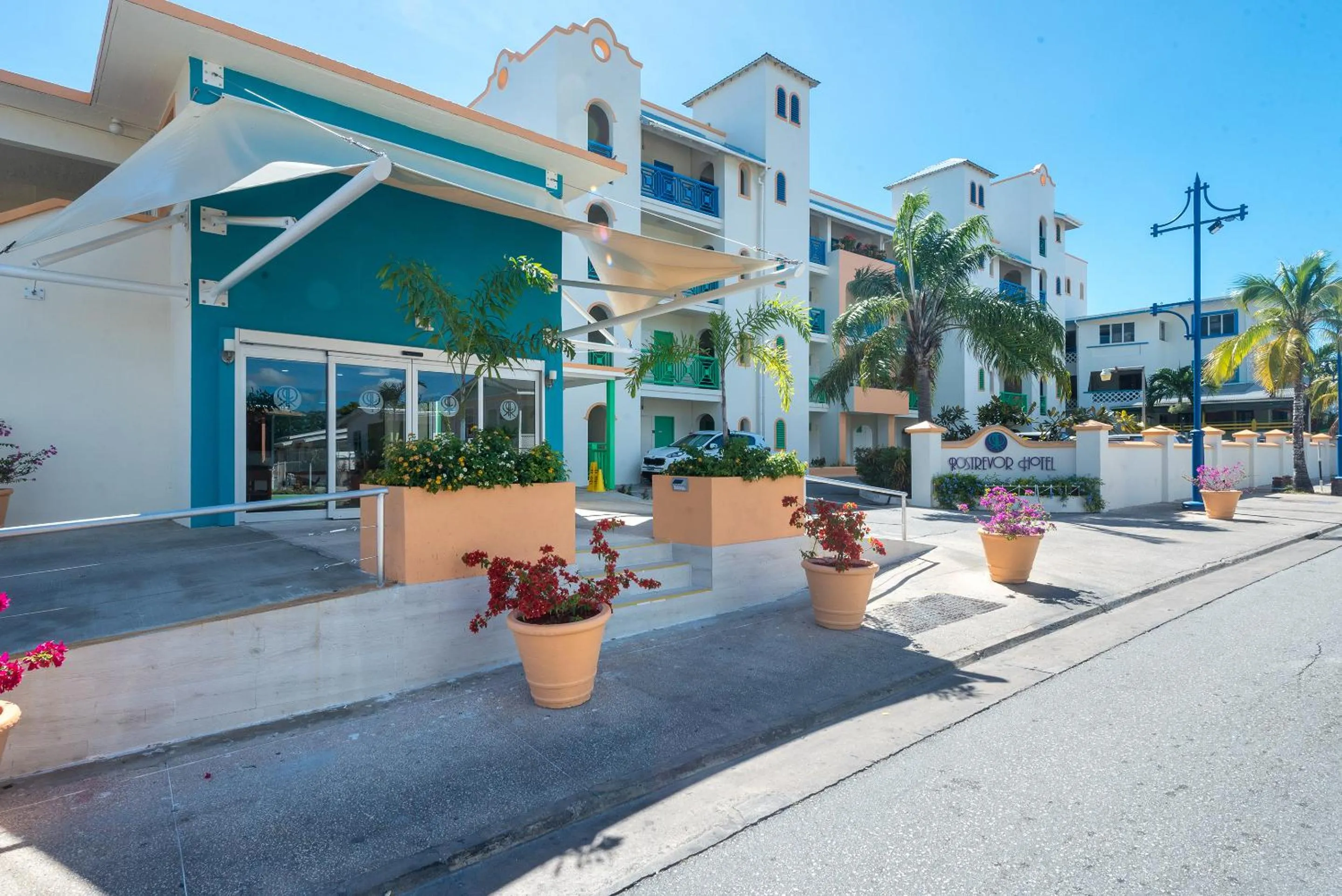 Facade/entrance in Rostrevor Hotel