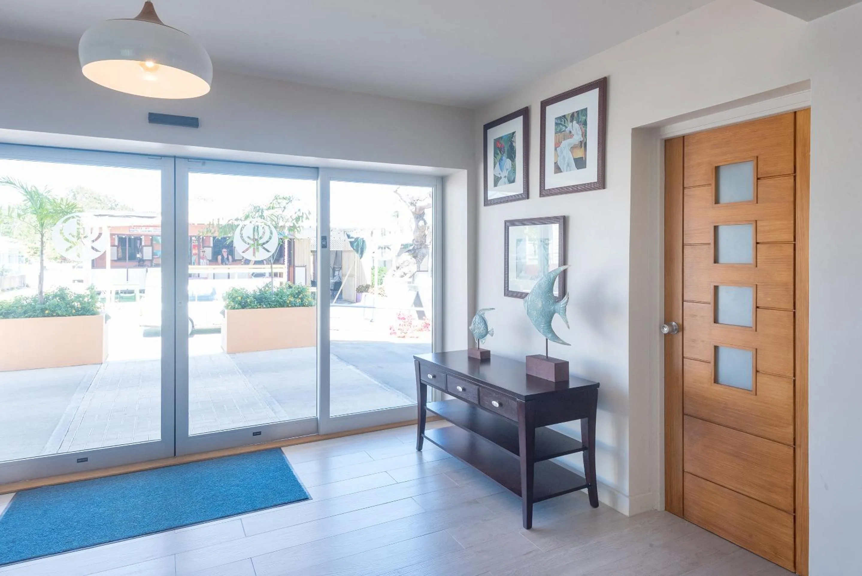 Facade/entrance in Rostrevor Hotel