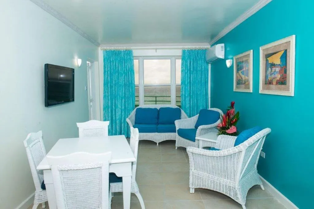 Living room in Rostrevor Hotel