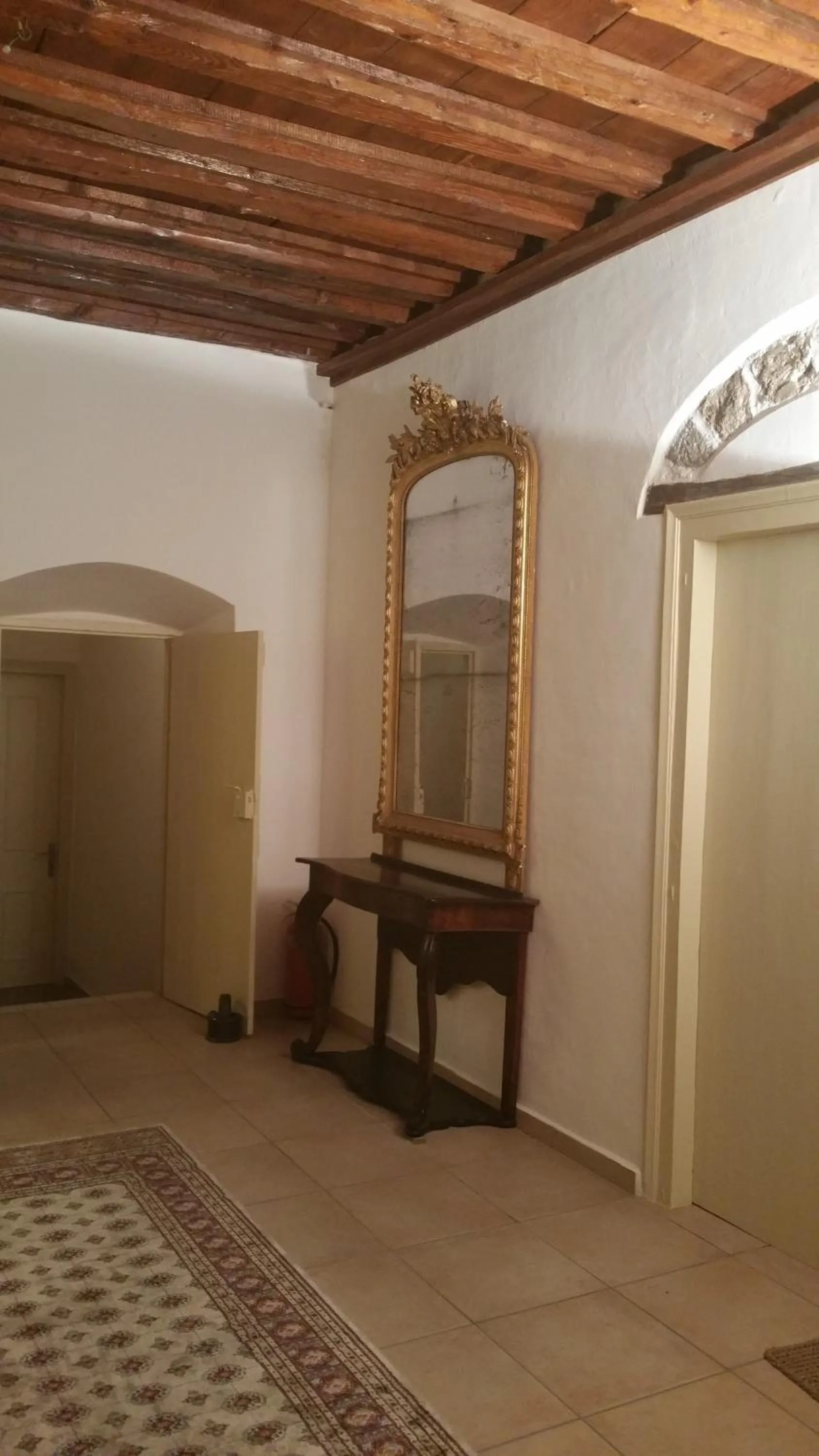 Decorative detail in Economou Mansion