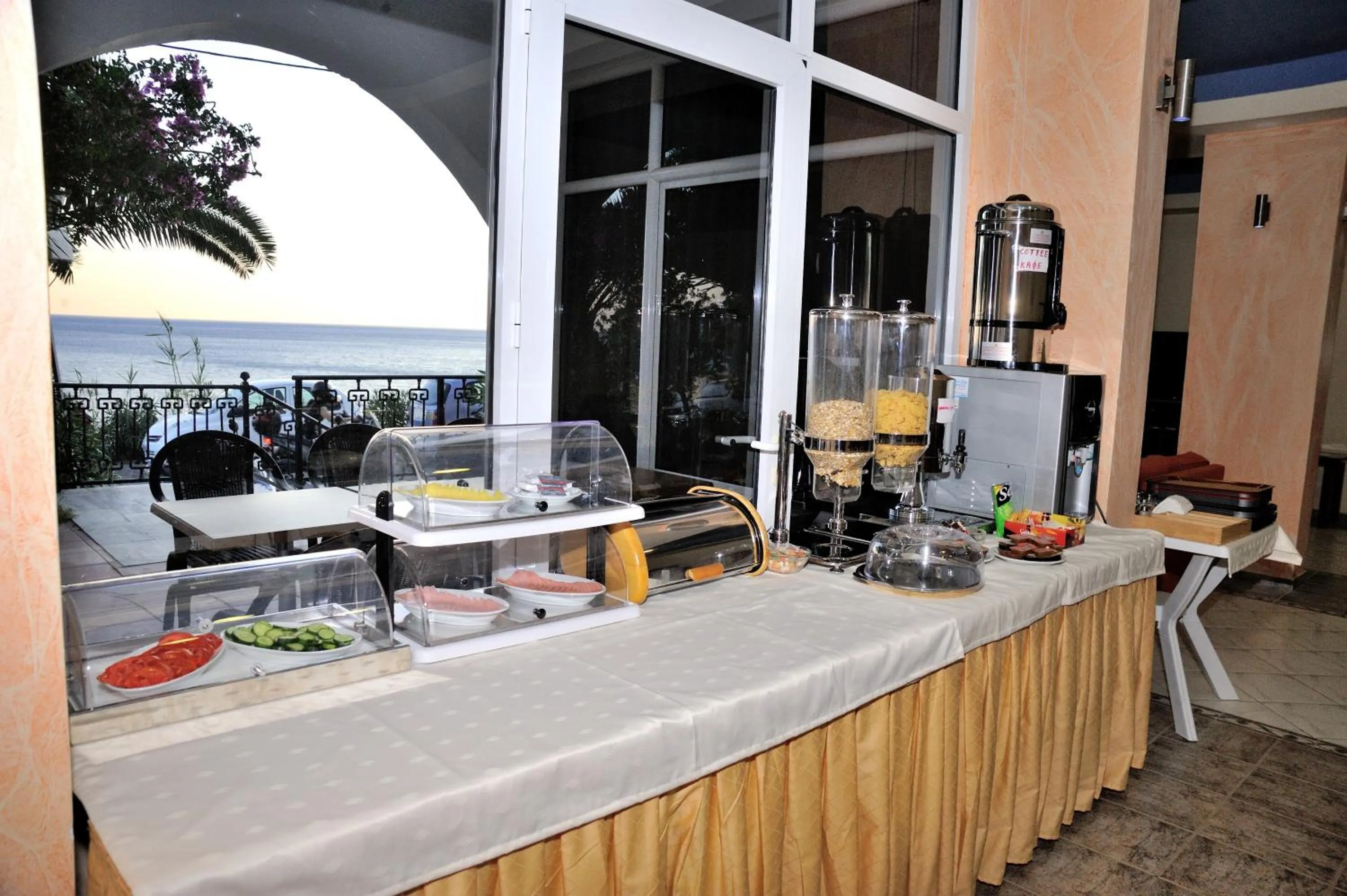 Day in Creta Mare Hotel