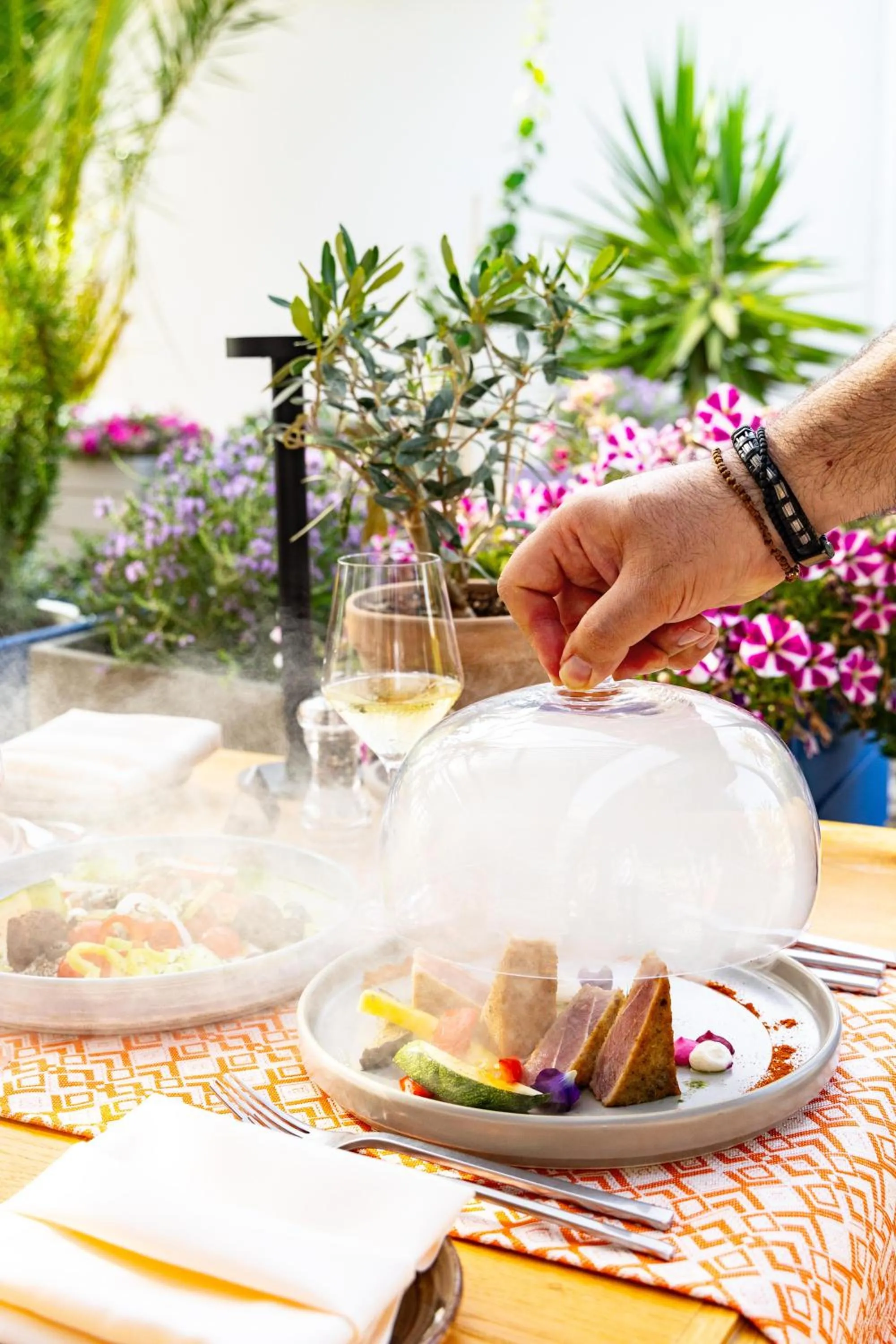 Restaurant/places to eat in Civitel Creta Beach