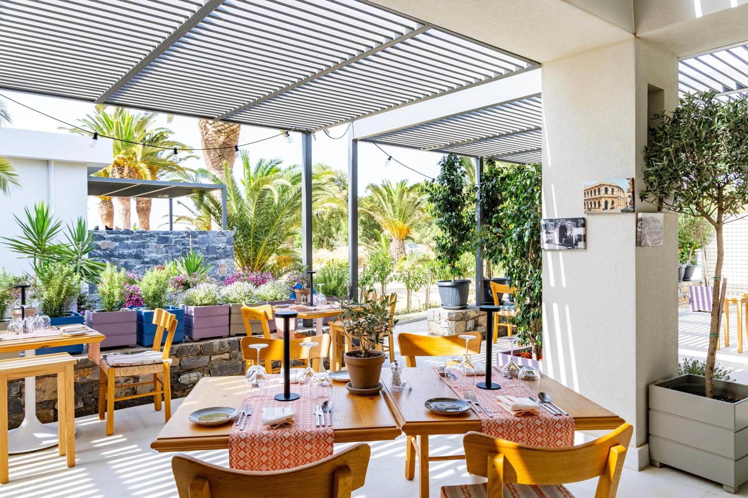 Restaurant/places to eat in Civitel Creta Beach