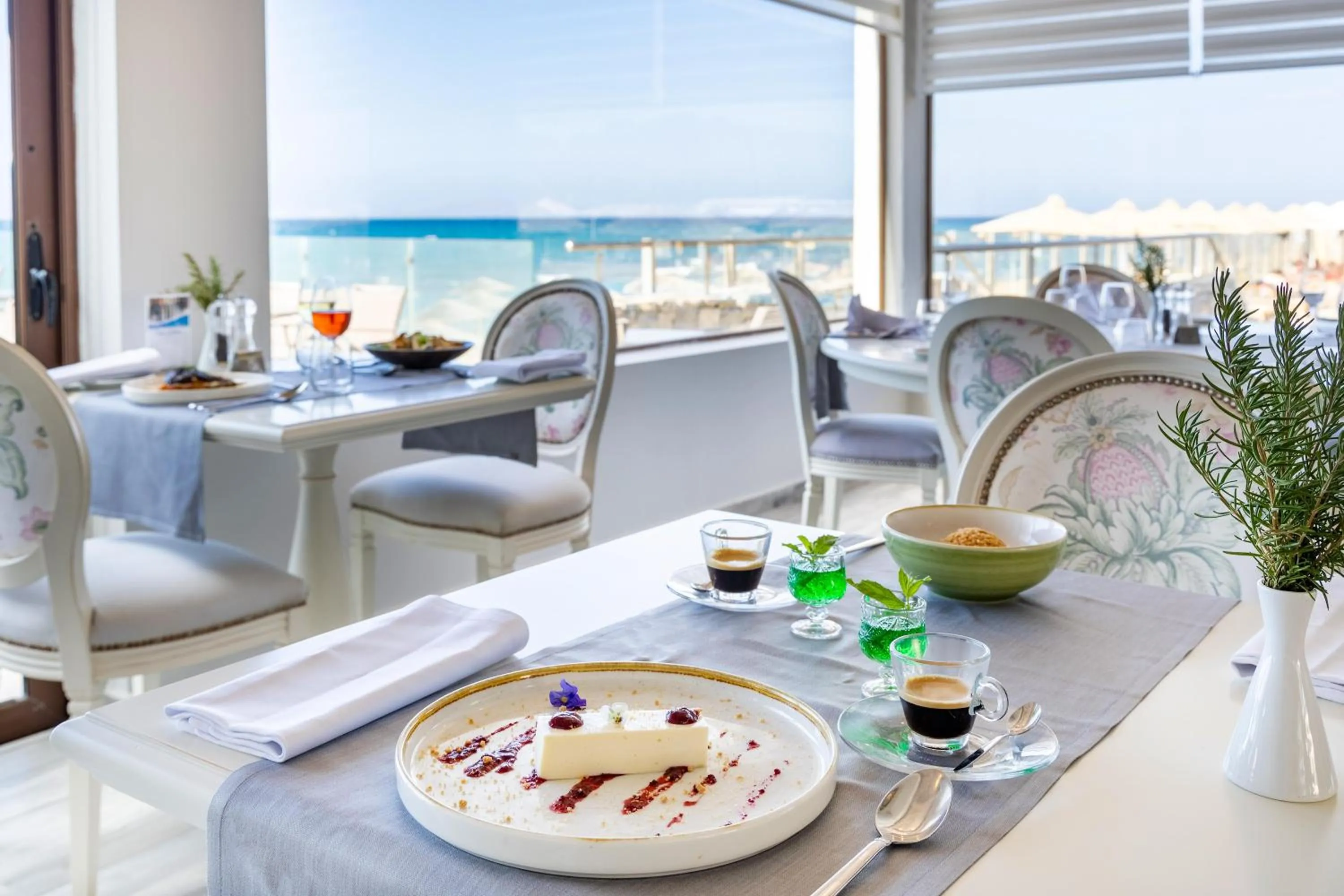 Restaurant/places to eat in Civitel Creta Beach