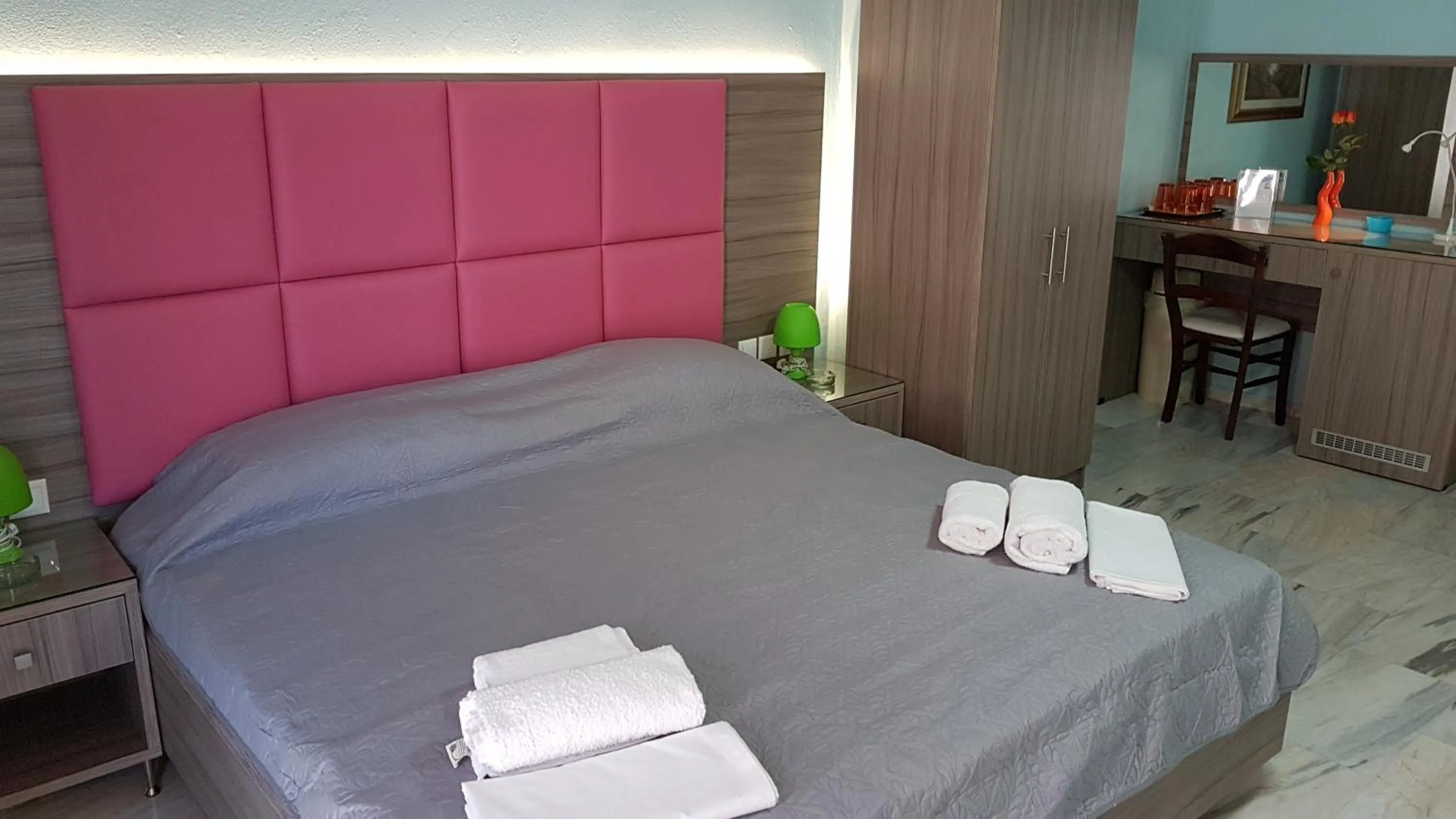 Toilet in Hotel White Rose Beach