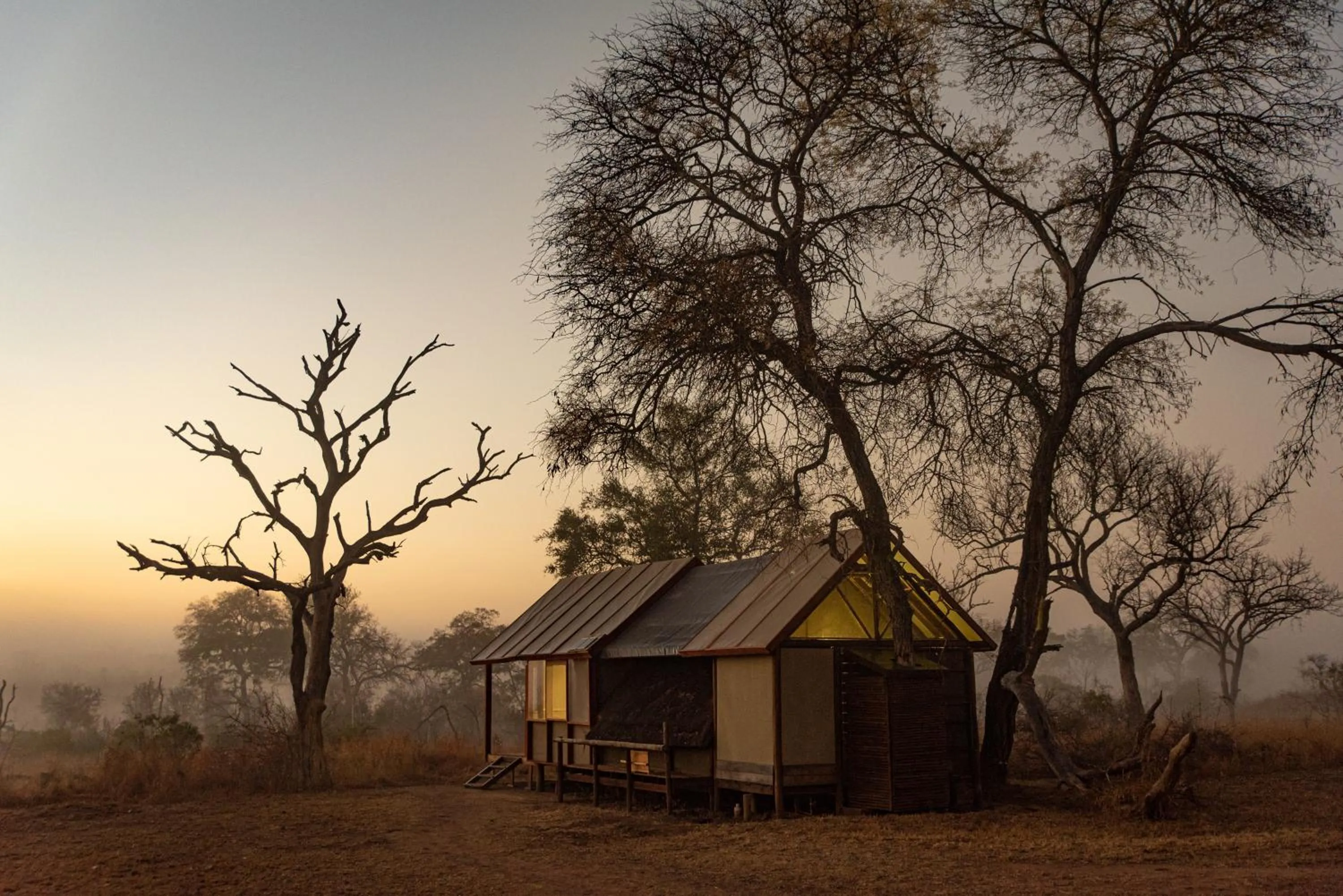 Sunrise in Buffelshoek Tented Camp