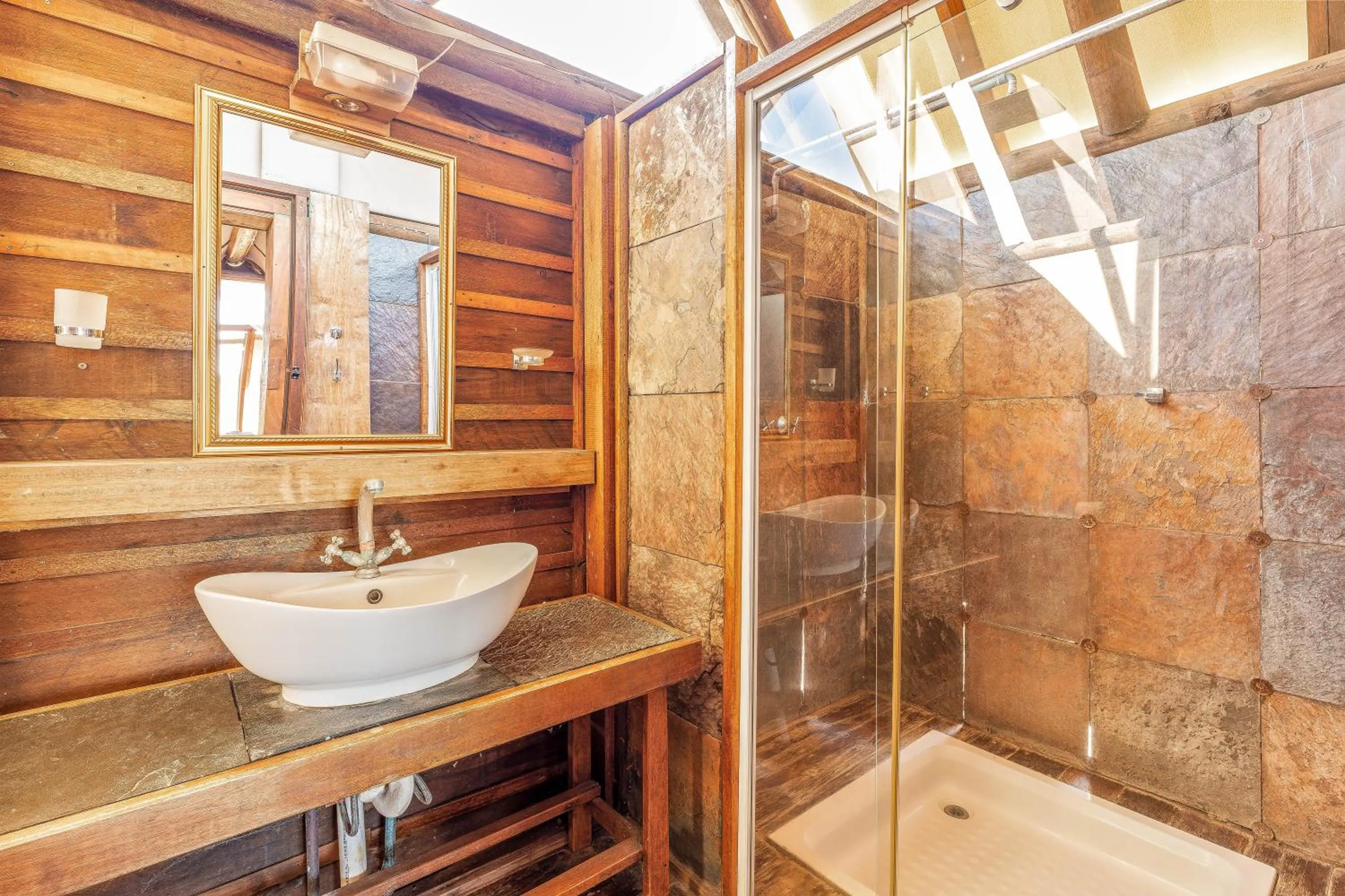 Bathroom in Buffelshoek Tented Camp