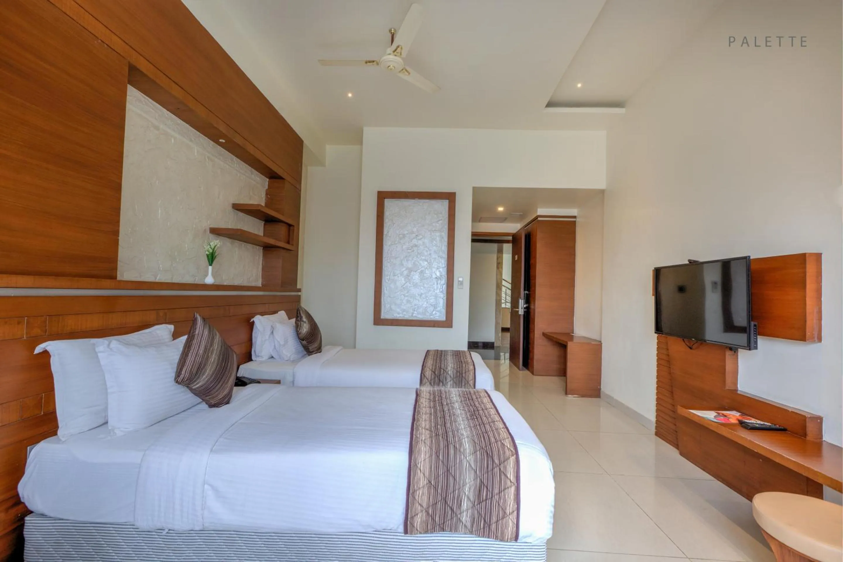 Bed in Hotel Pioneer Grand Palace