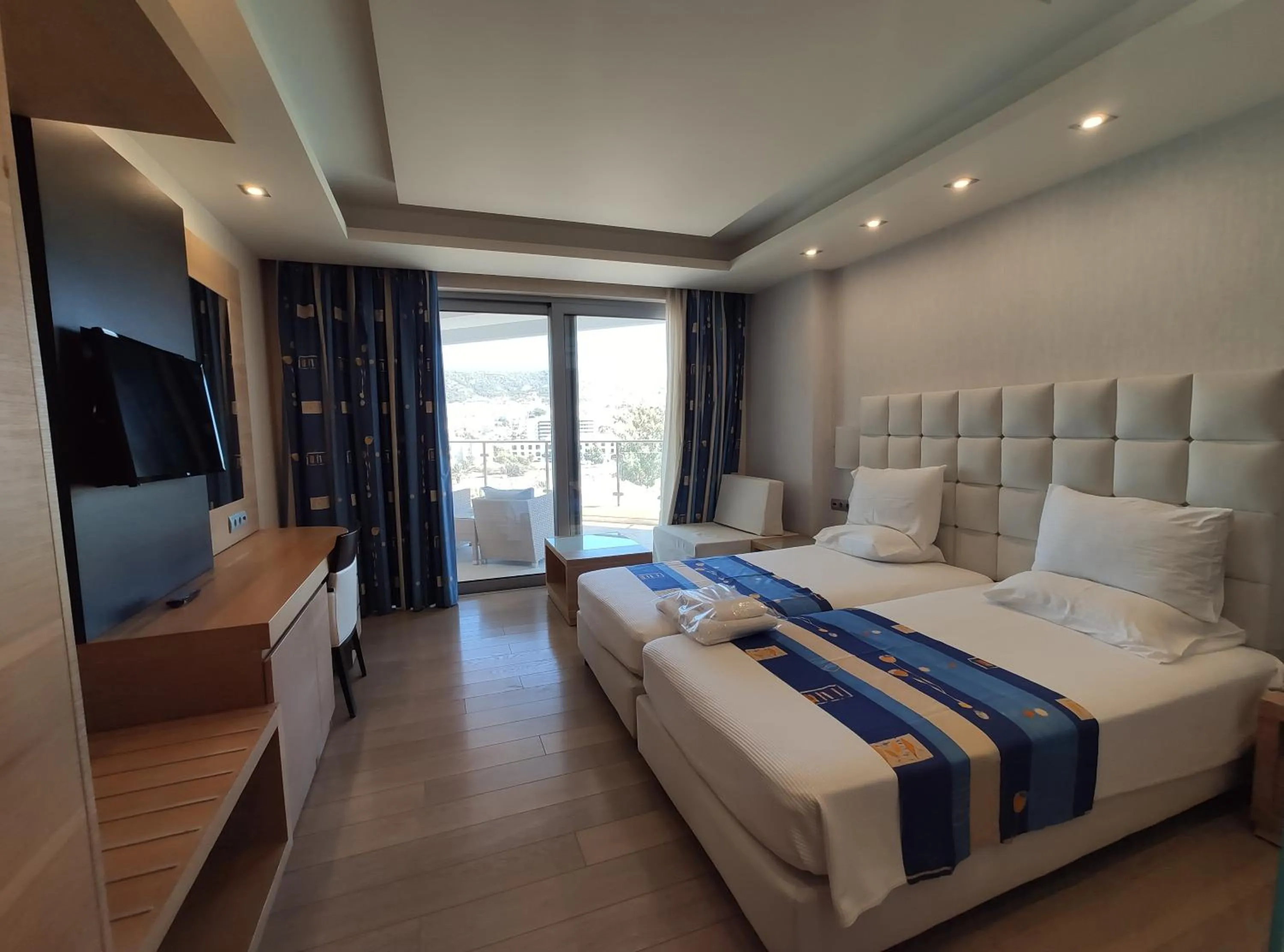 TV and multimedia, Bed in Konstantinos Palace