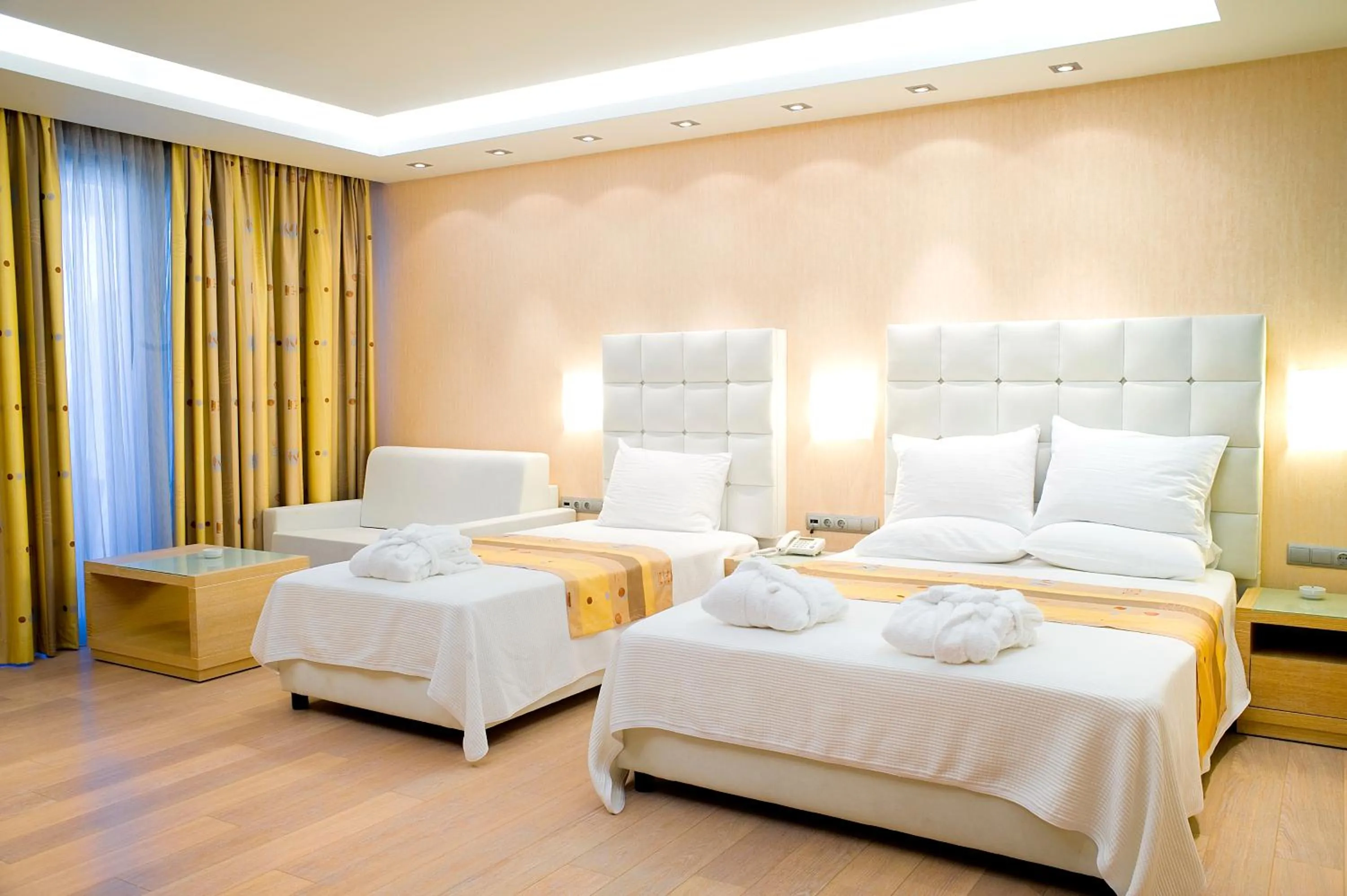 Bed in Konstantinos Palace