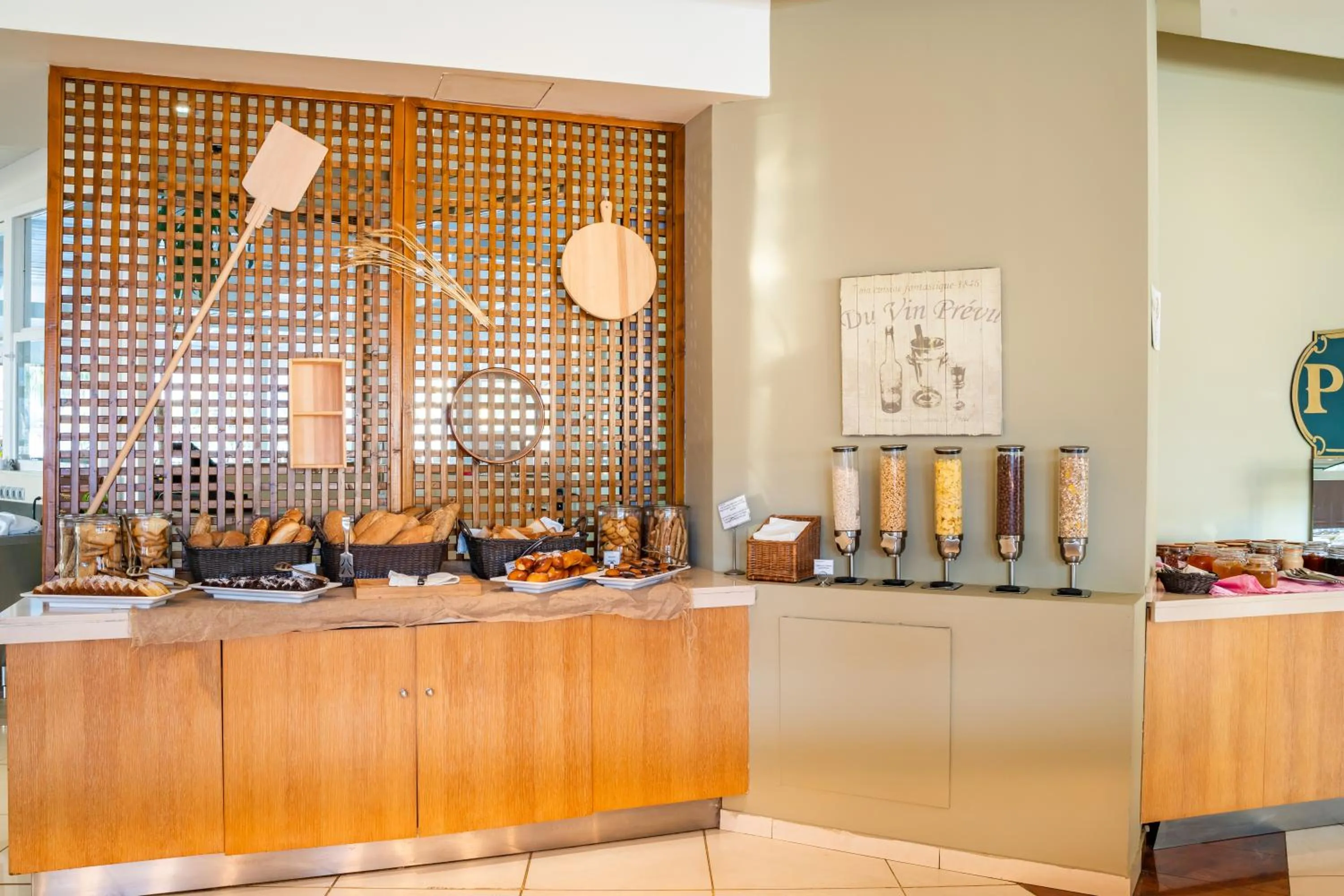 Buffet breakfast in Konstantinos Palace