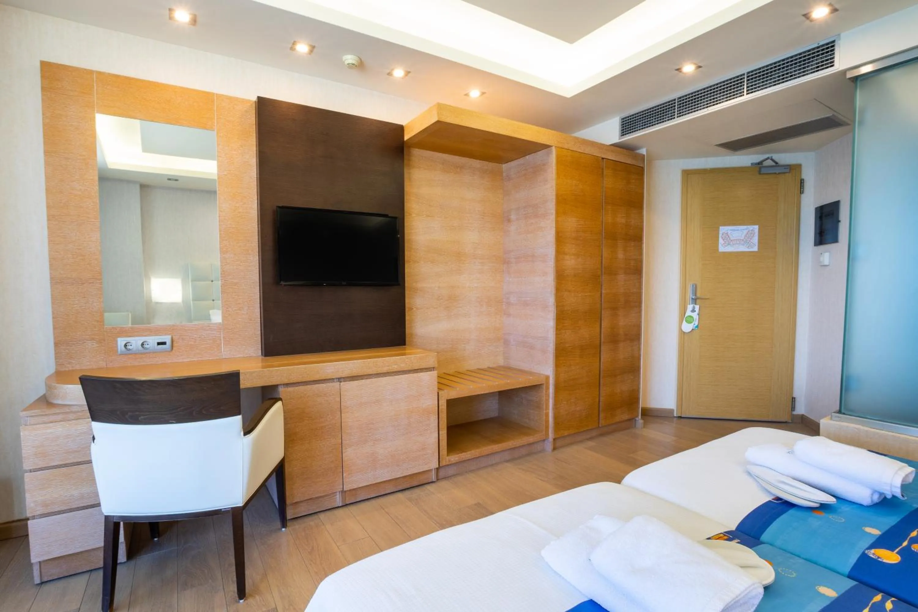 TV and multimedia, Bed in Konstantinos Palace