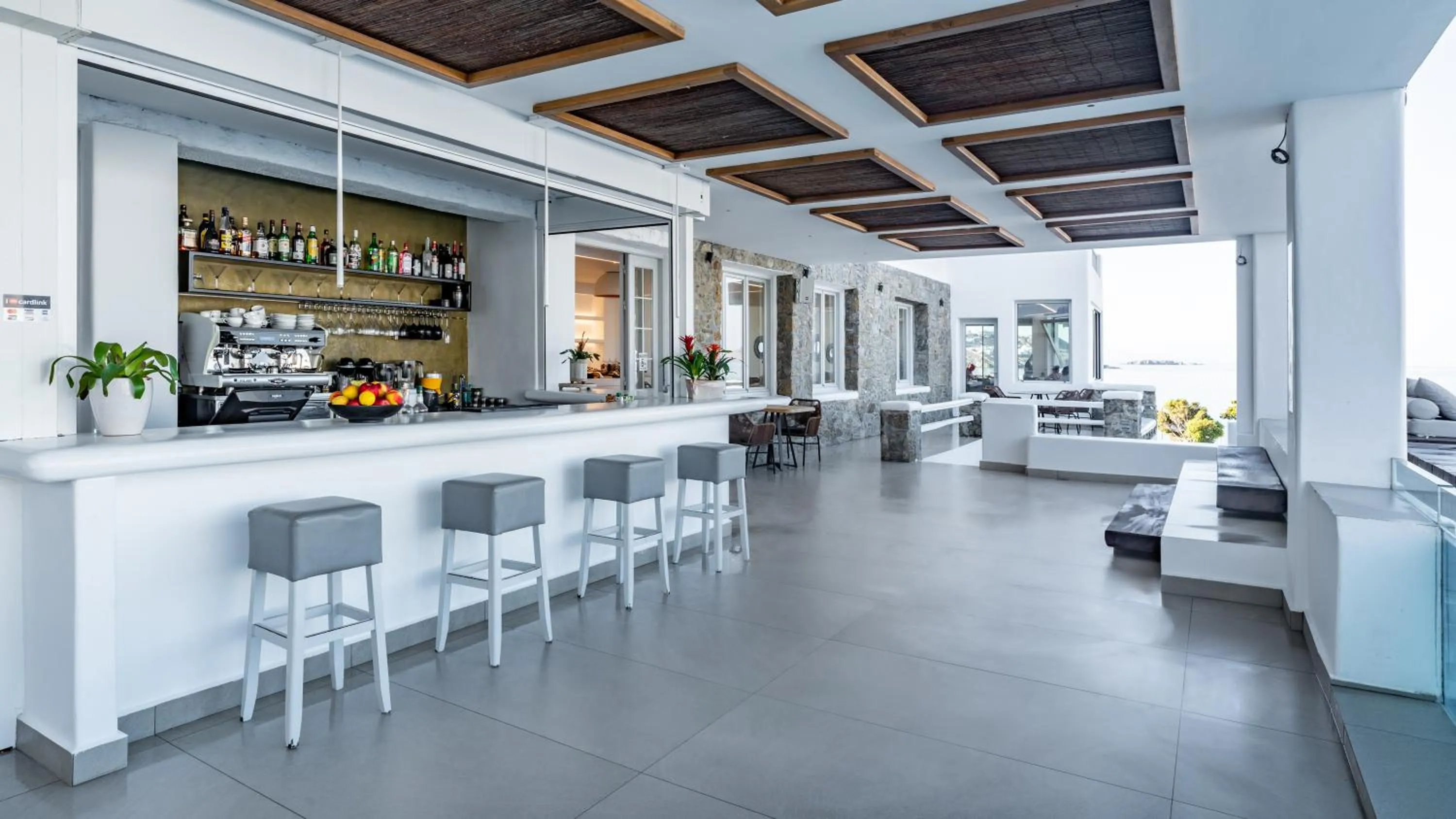 Restaurant/places to eat in Manoula's Beach Mykonos Resort